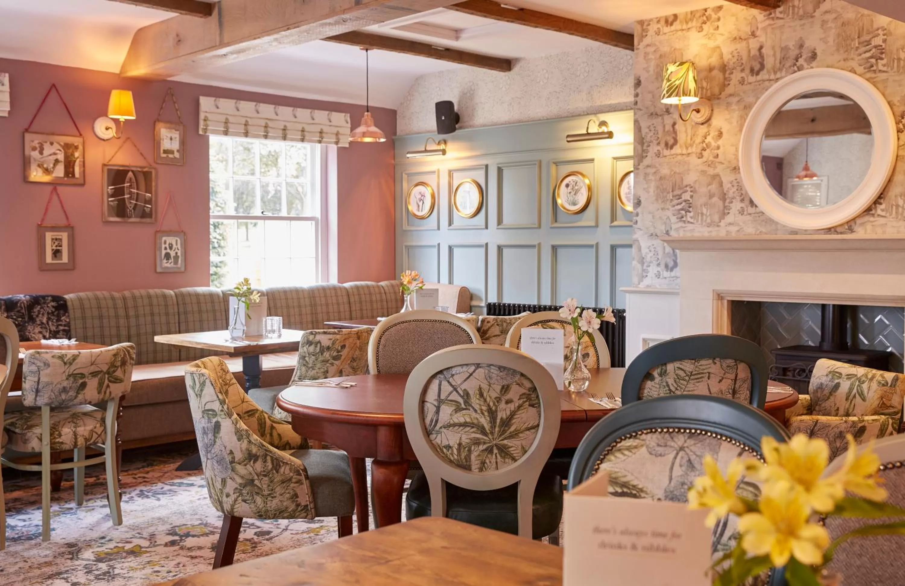 Restaurant/Places to Eat in Riverside Inn by Chef & Brewer Collection