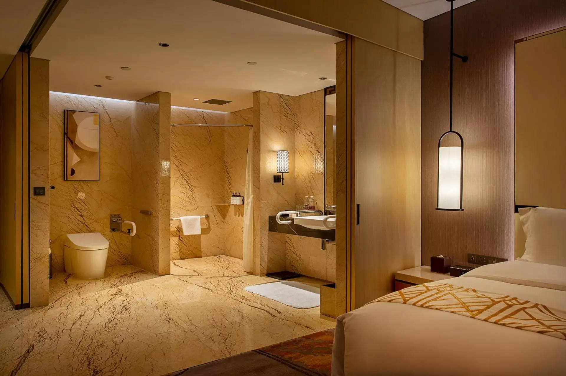 Shower, Bed in Conrad Tianjin