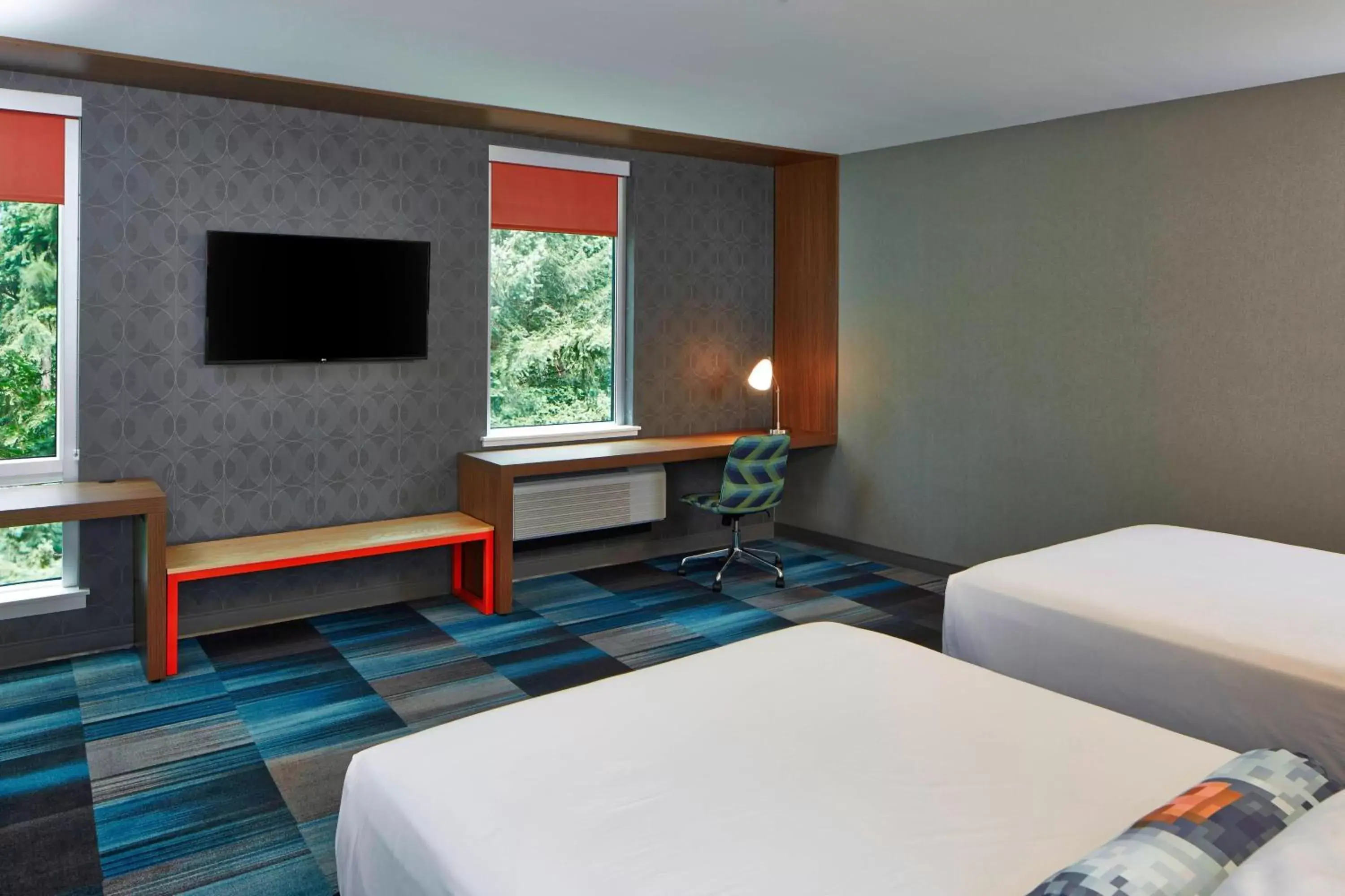 Photo of the whole room, TV/Entertainment Center in Aloft Seattle Redmond