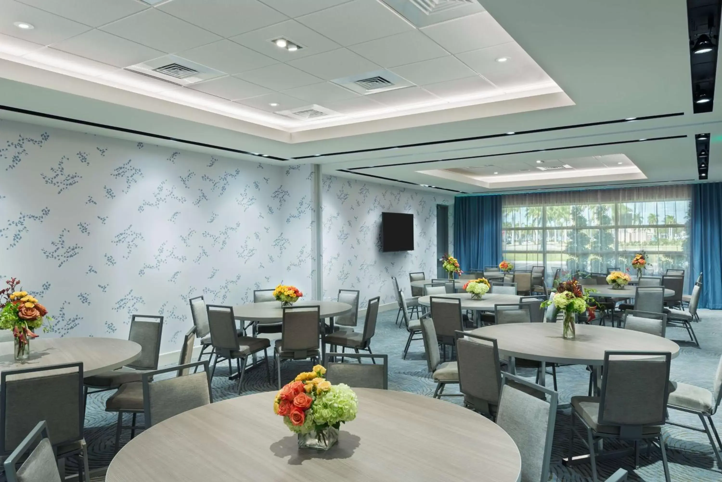 Meeting/conference room, Restaurant/Places to Eat in Homewood Suites by Hilton Sarasota-Lakewood Ranch