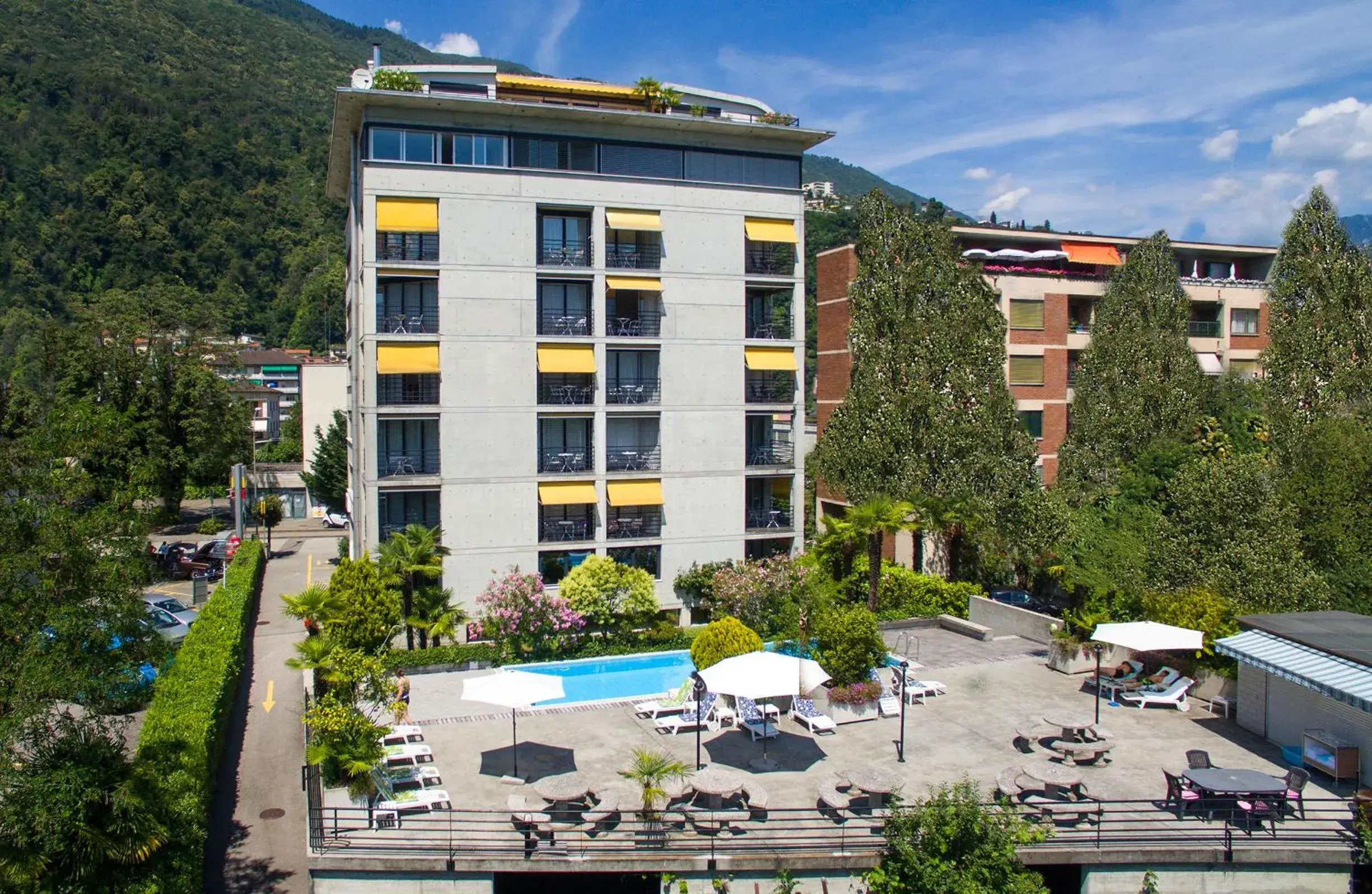 Bird's eye view, Pool View in Garni Nessi