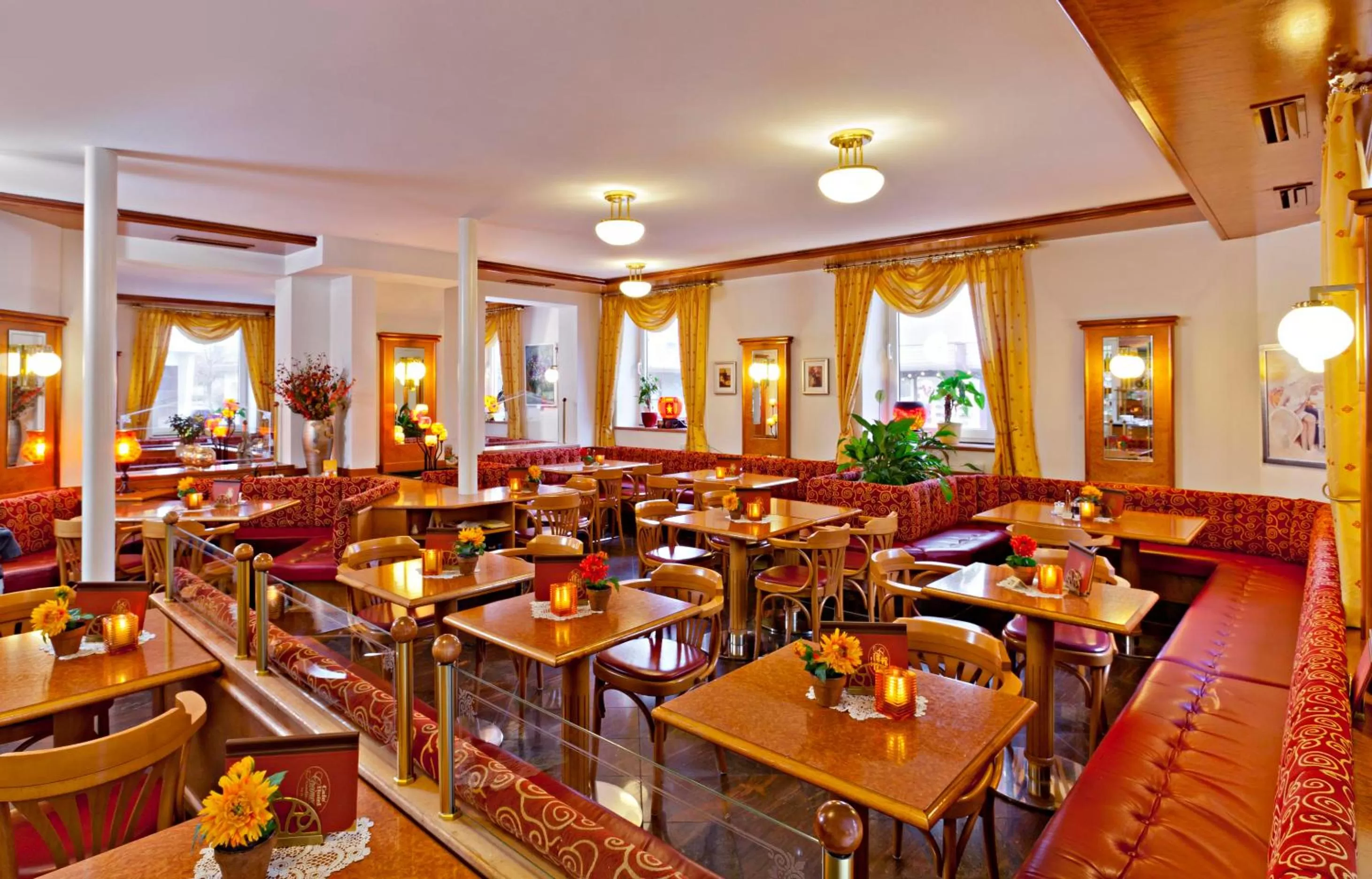 Restaurant/places to eat in Hotel Greinwald