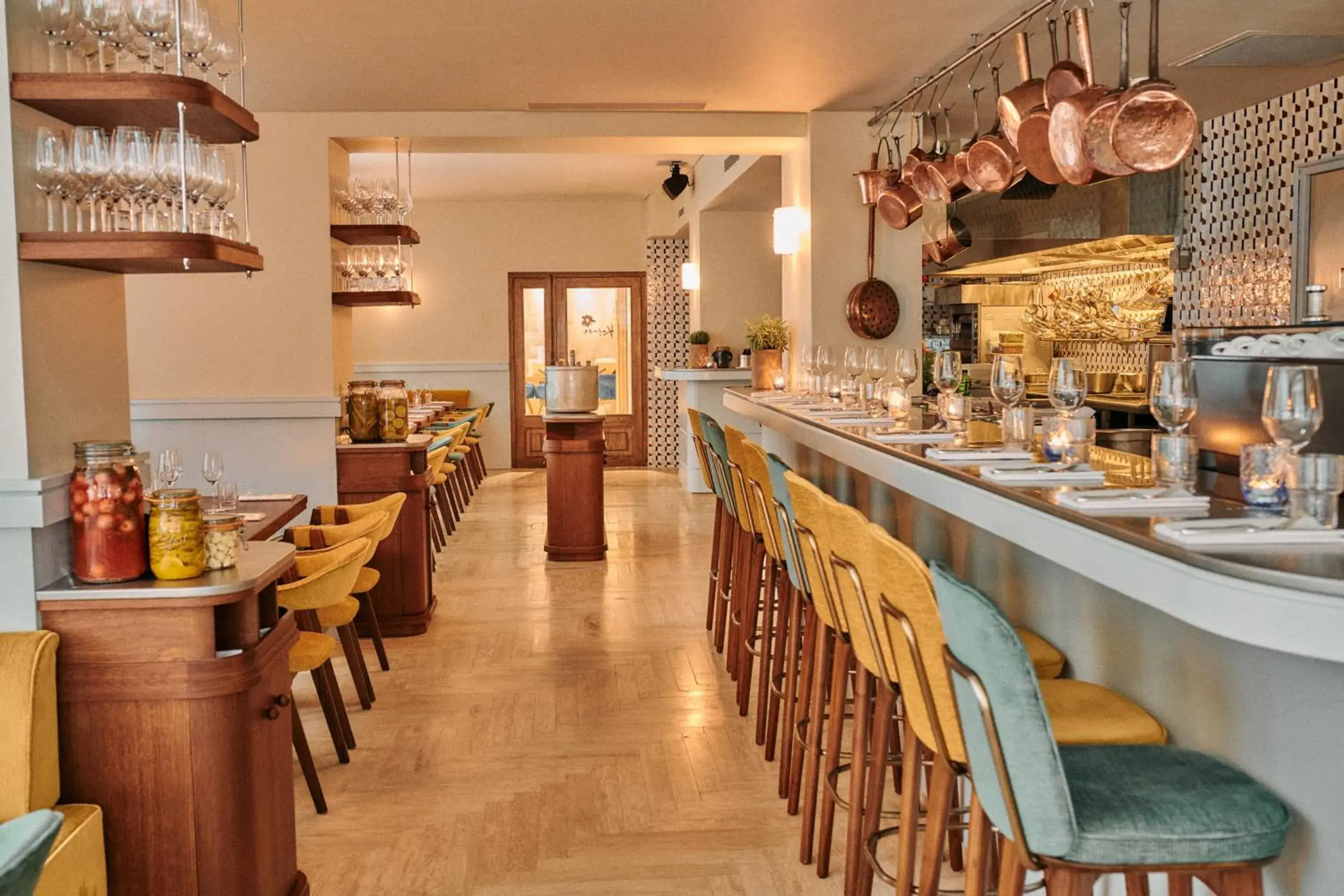 Restaurant/Places to Eat in Renaissance by Marriott Paris Vendome Hotel