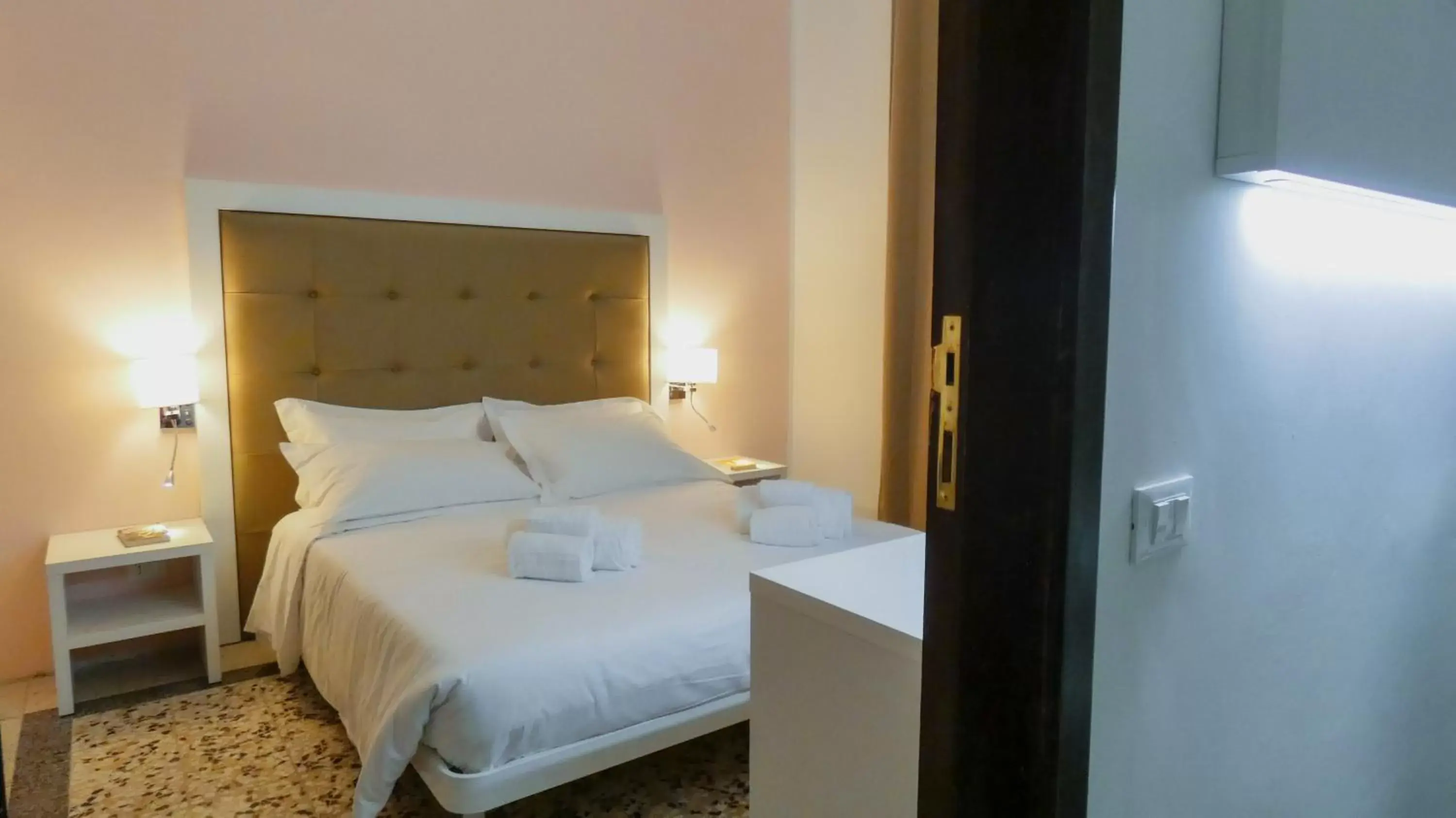 Bedroom, Bed in Regina Margherita - Bed and Breakfast & Rooftop Lounge Bar