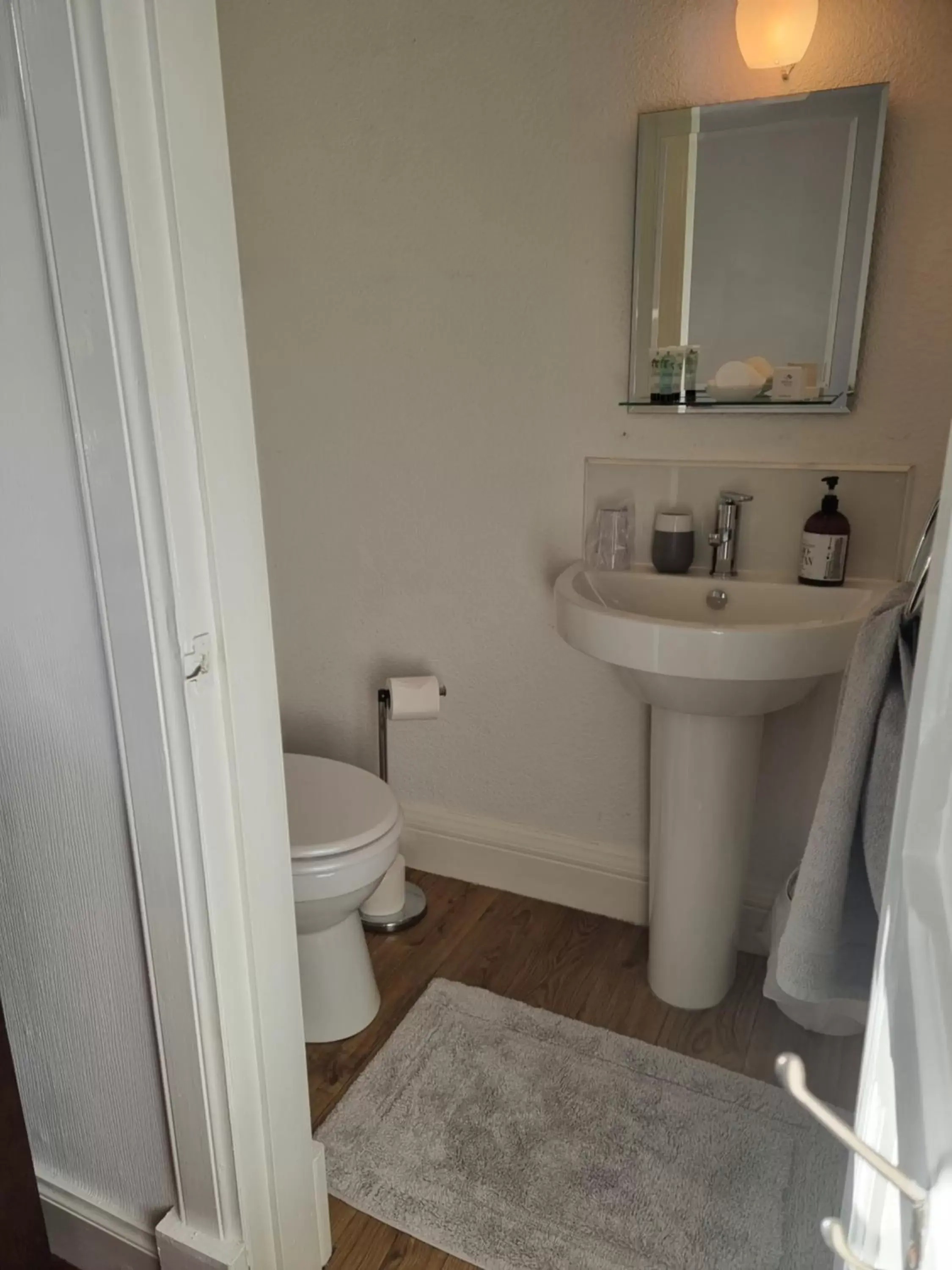 Bathroom in St Leonards Guest House