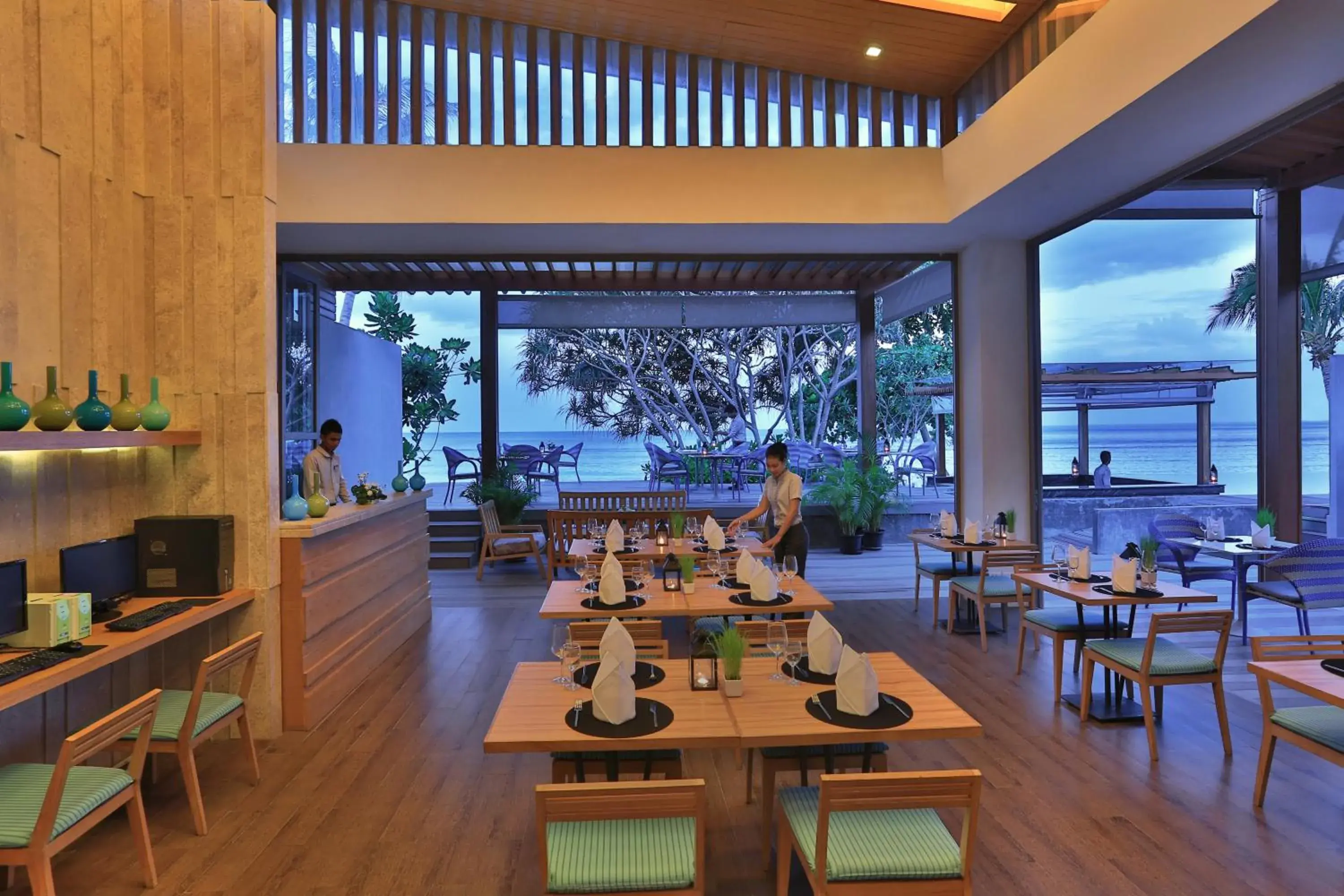 Restaurant/Places to Eat in Synergy Samui