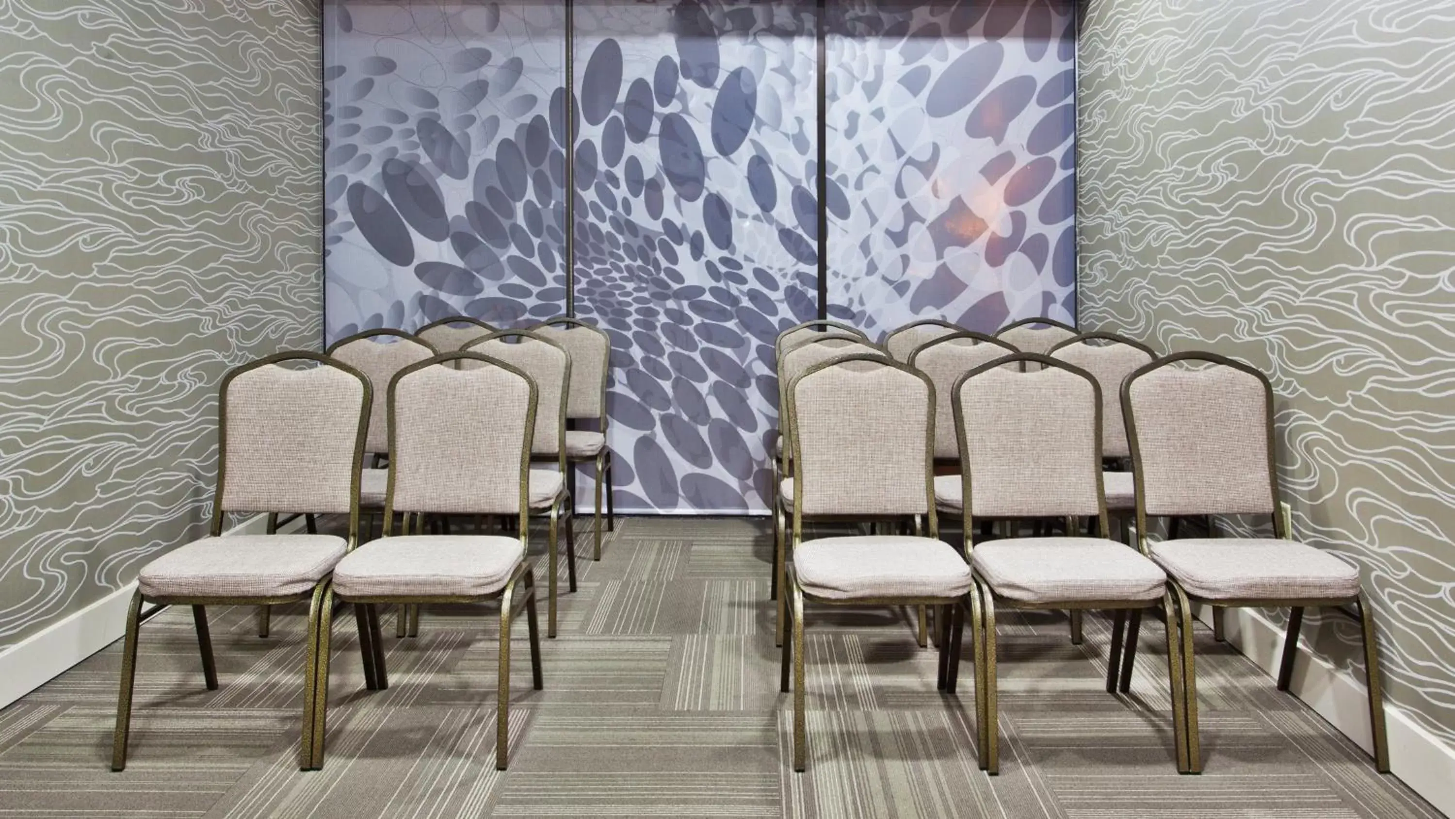 Meeting/conference room in Holiday Inn Express Atlanta NW - Galleria Area, an IHG Hotel