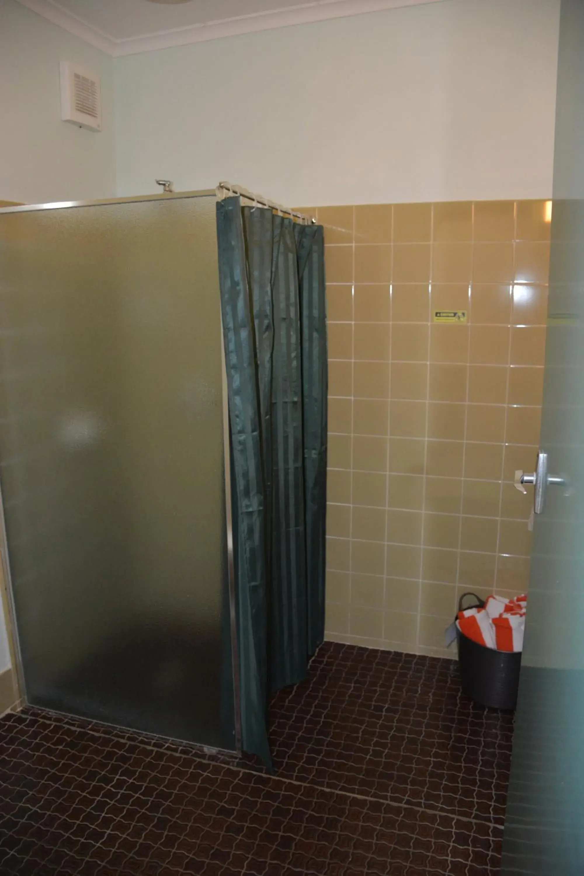 Bathroom in Angaston Vineyards Motel
