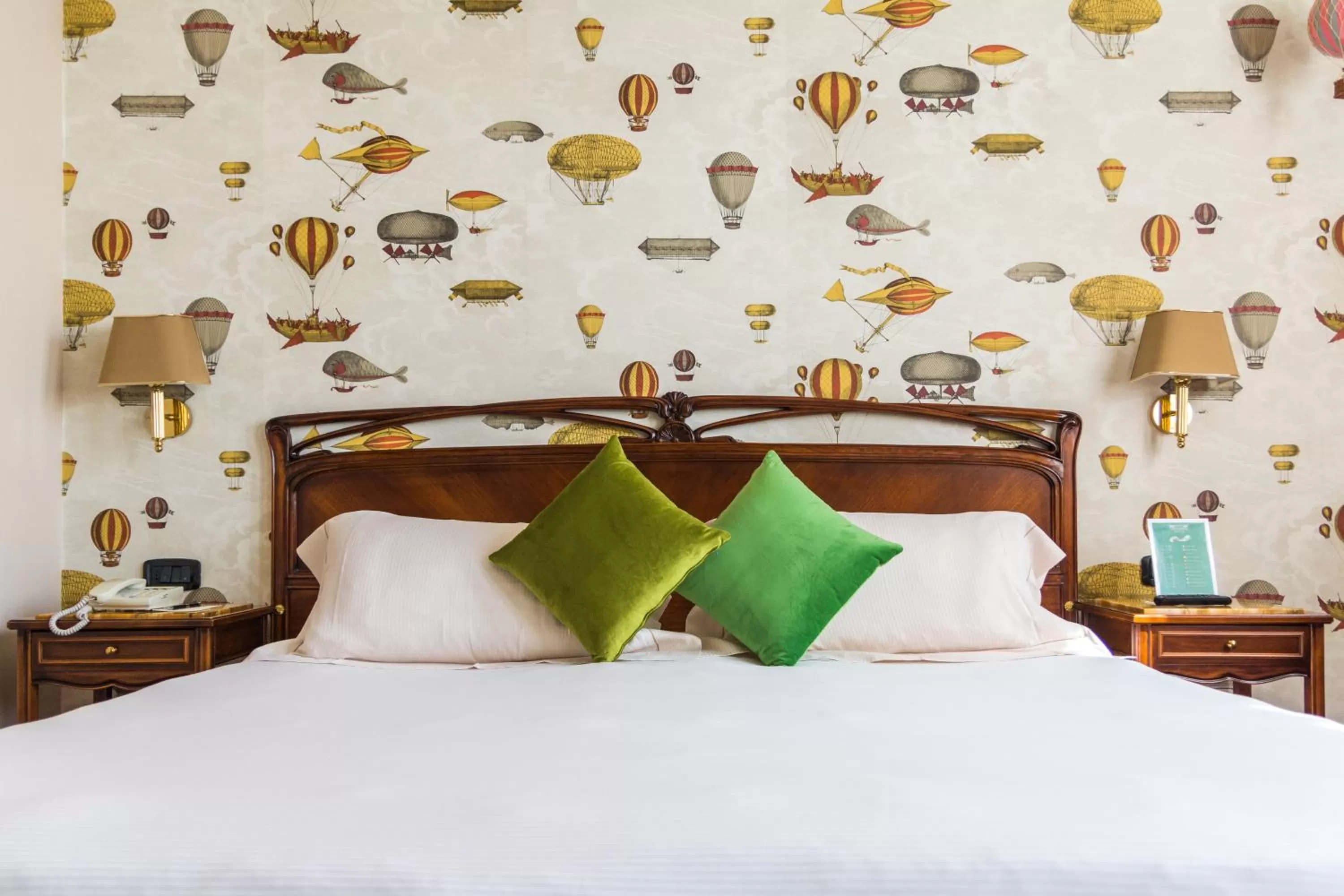 Bed in Hotel Continental Genova