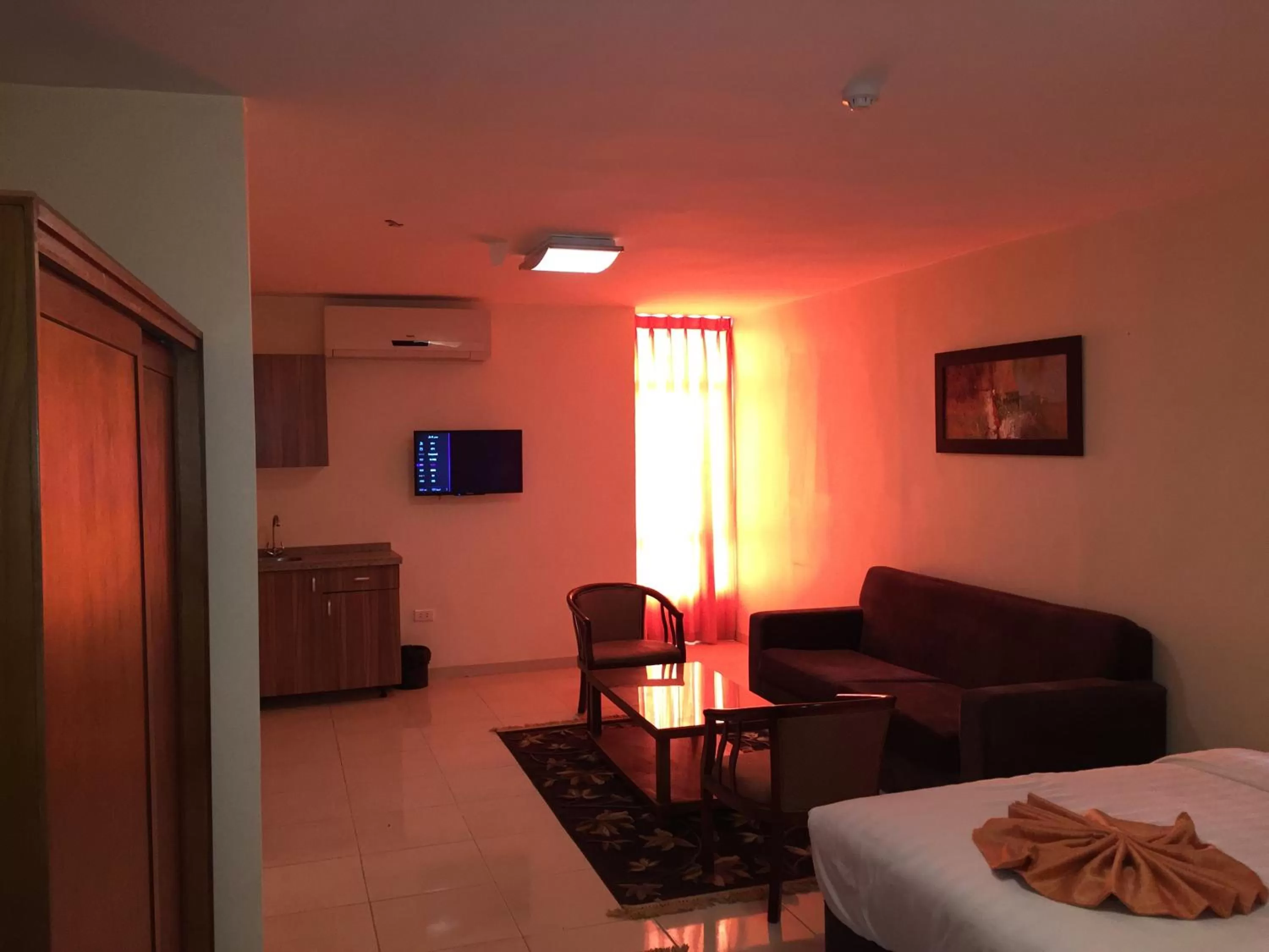 Bed in Zaina Plaza Hotel