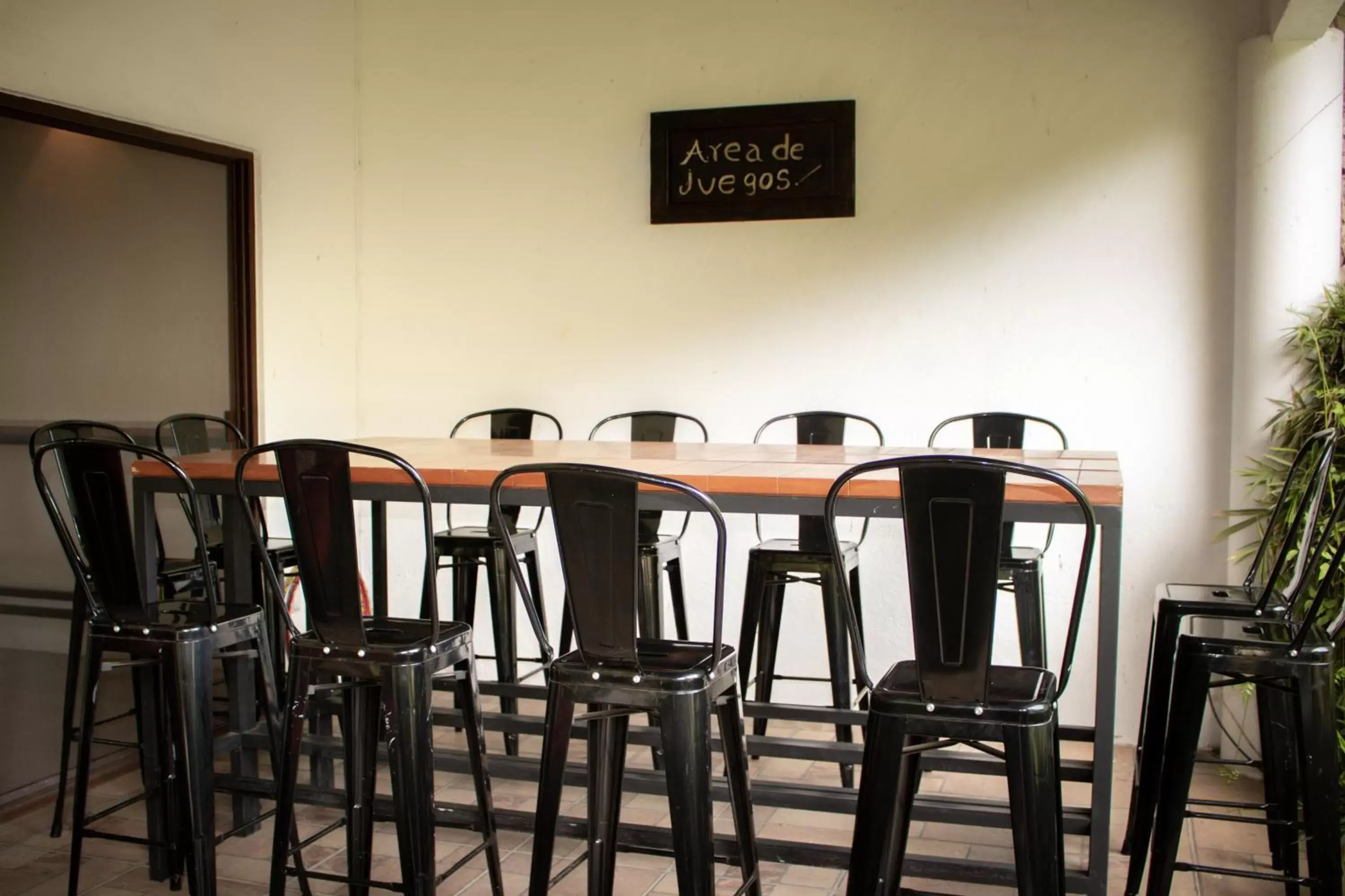 Seating area, Restaurant/Places to Eat in Posada La Presa