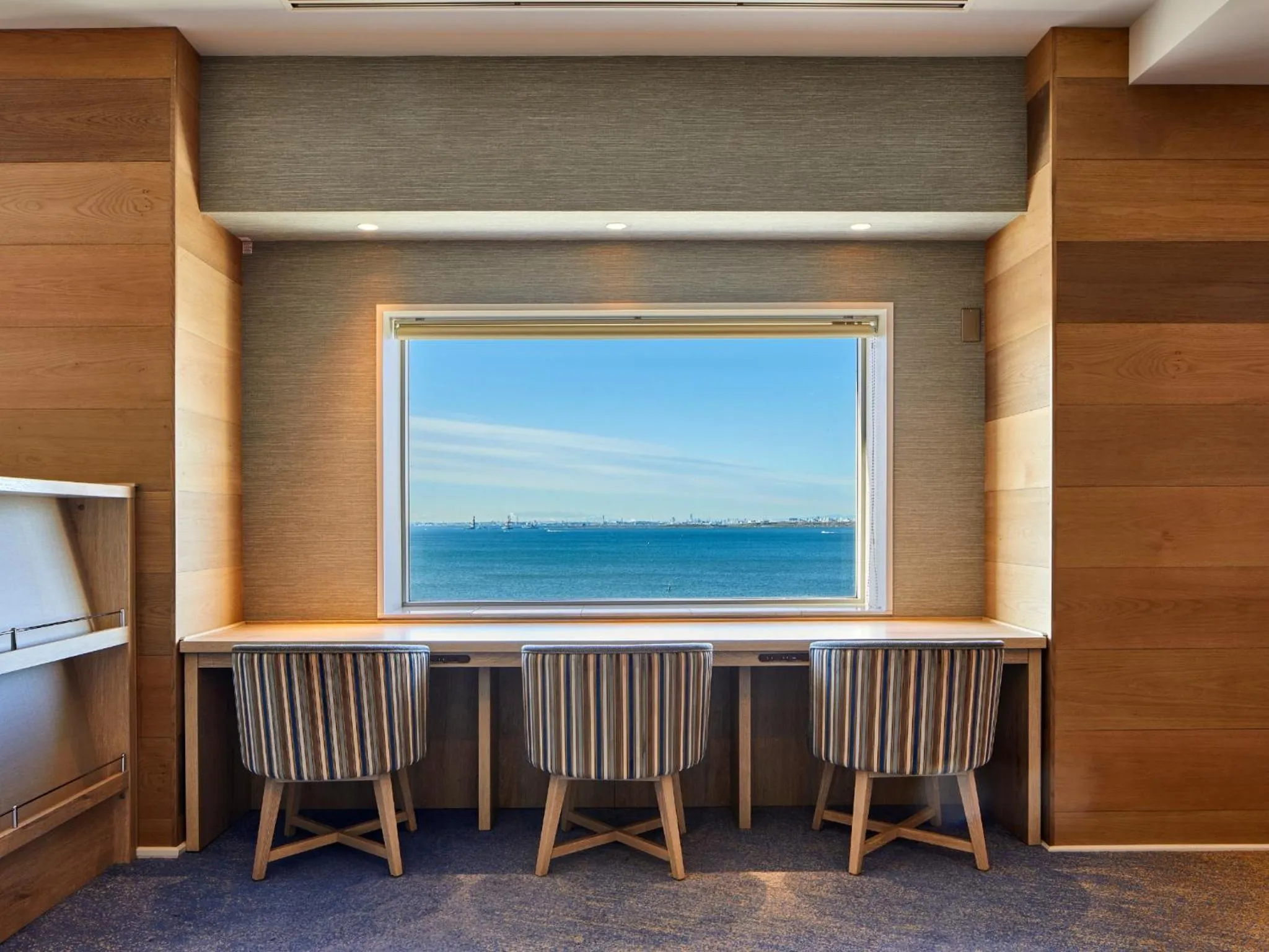 Lounge or bar in Grand Nikko Tokyo Bay Maihama