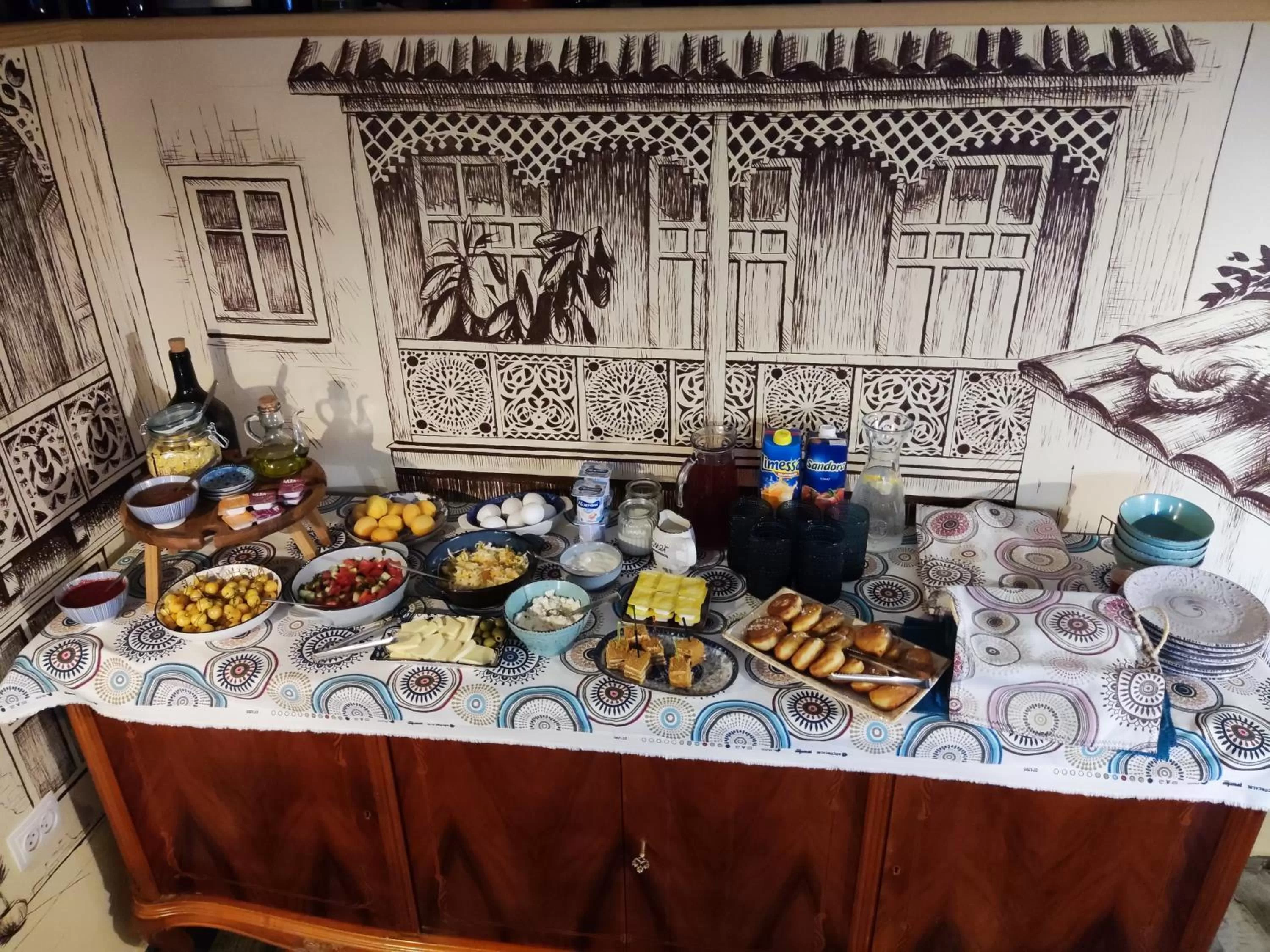 Restaurant/places to eat in Gvino Minda