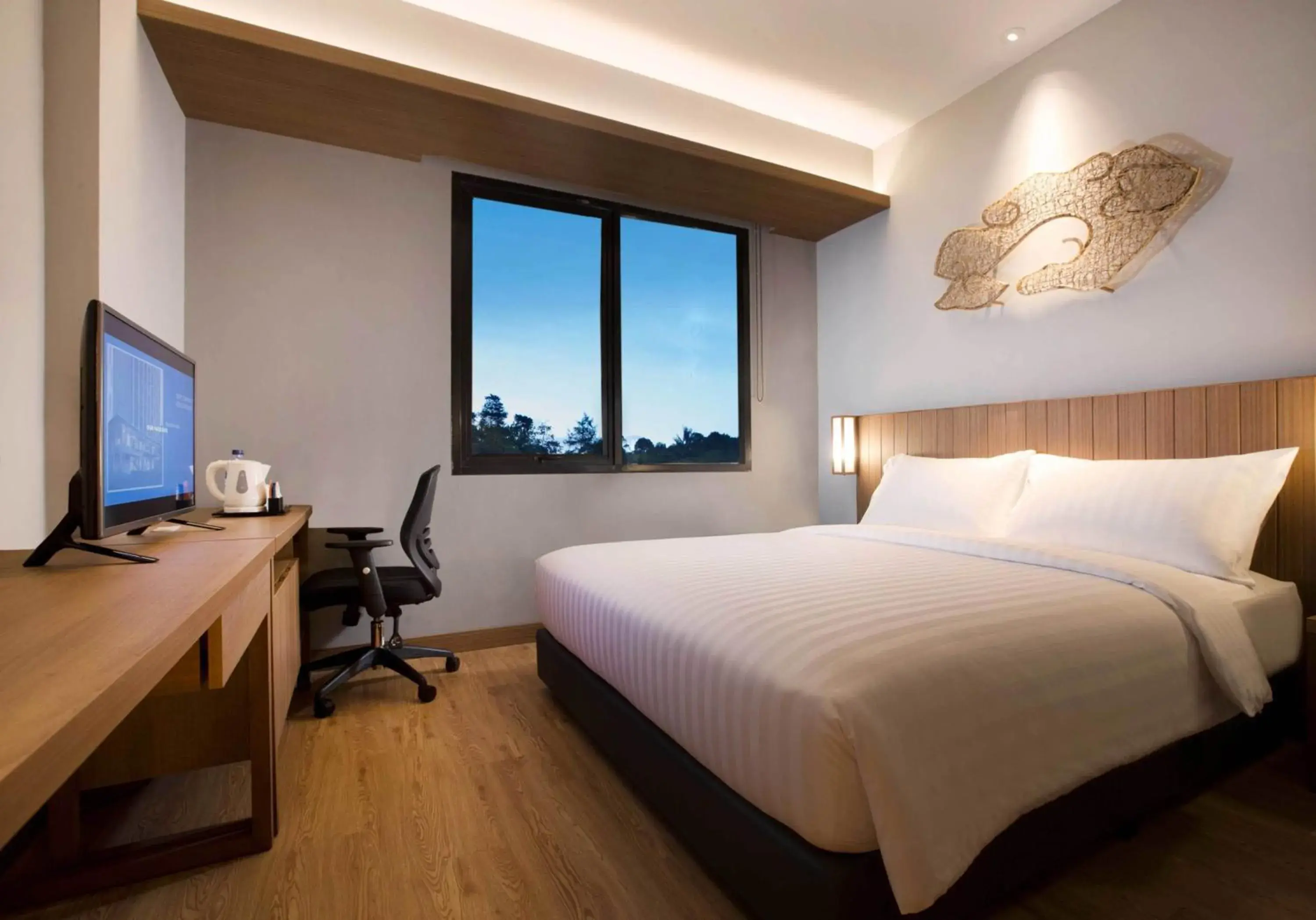 Bedroom, Bed in Batiqa Hotel Cirebon