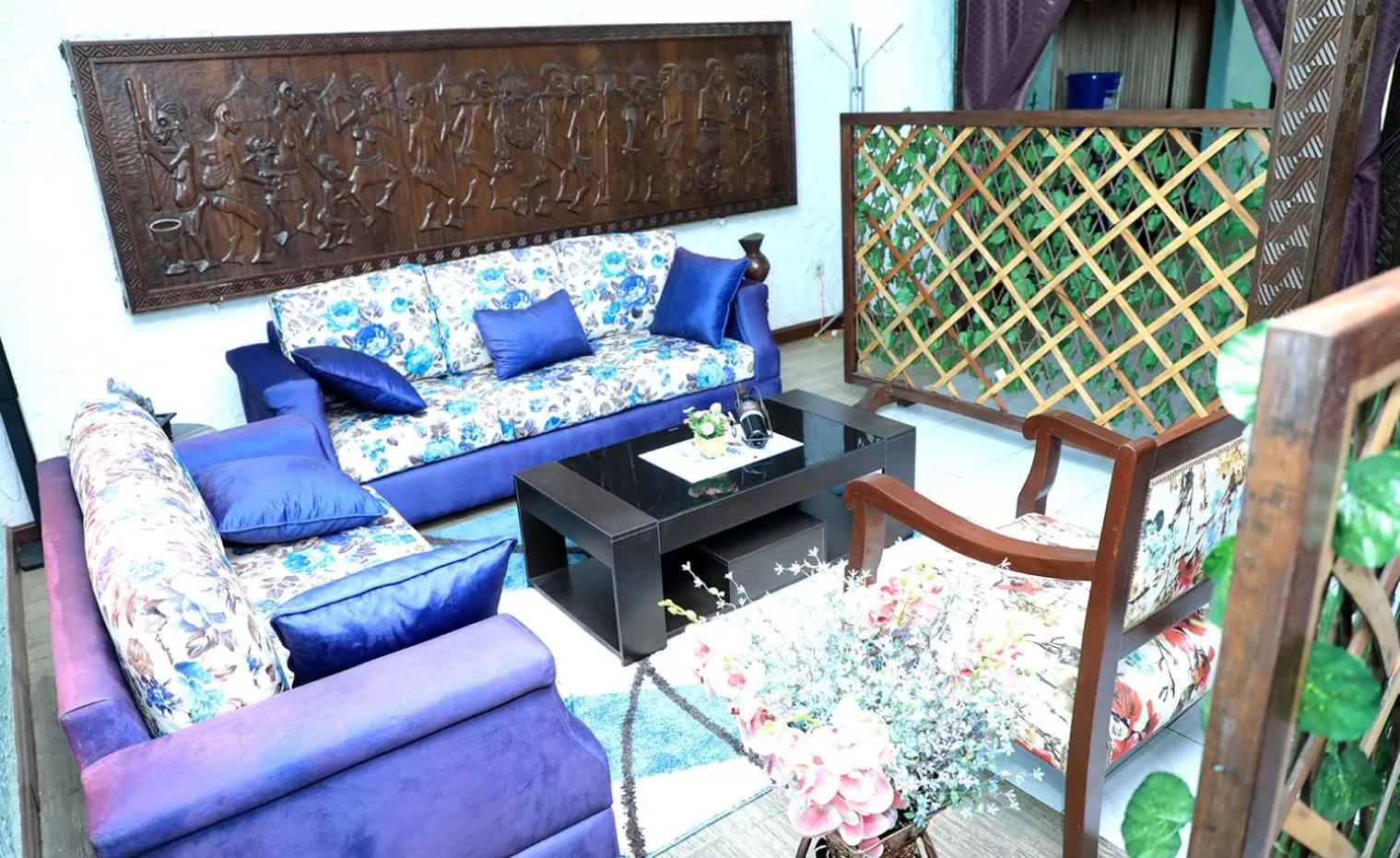 Restaurant/places to eat in Park Hotel