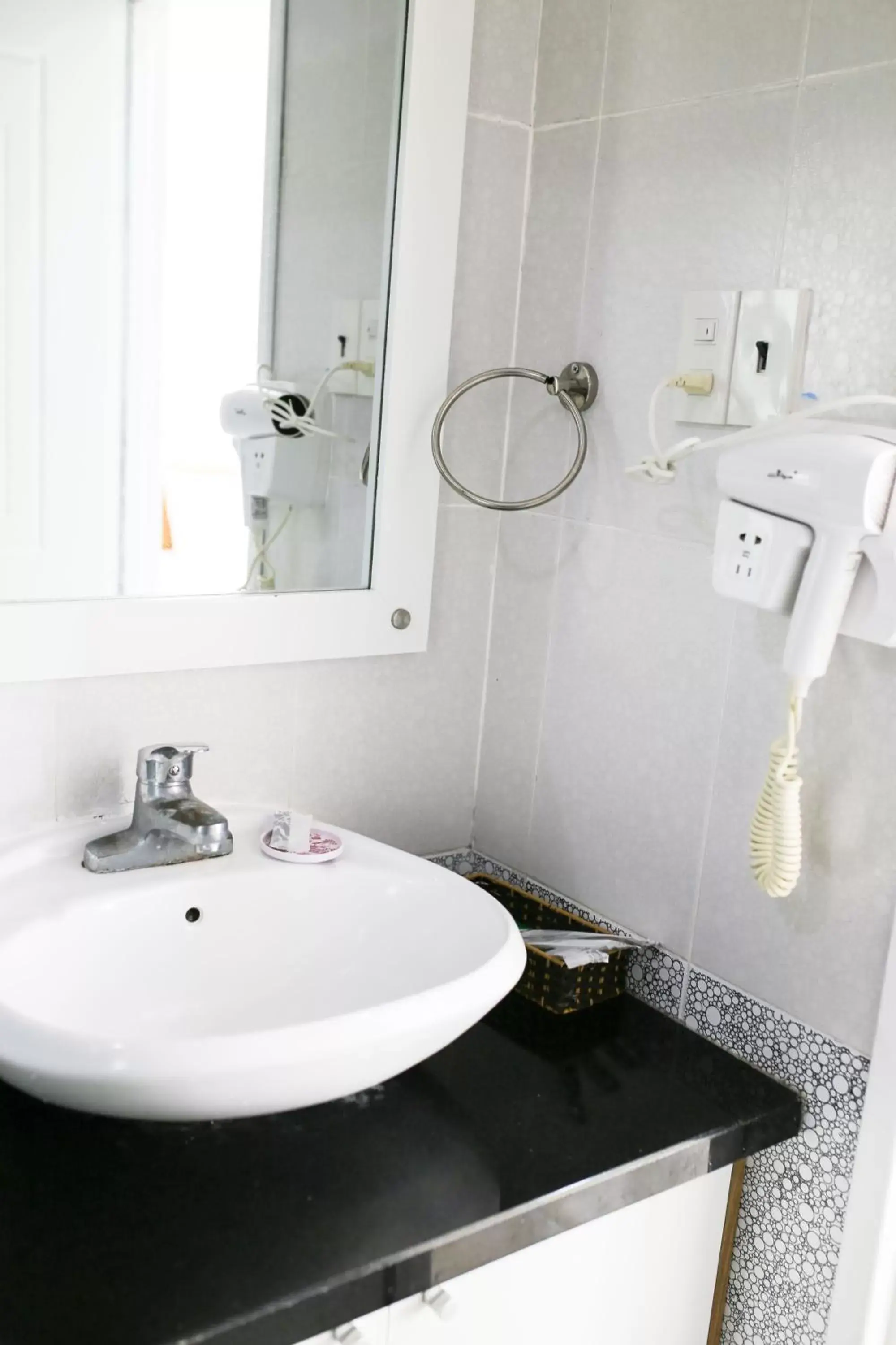 Bathroom in Gold Ocean Apartment