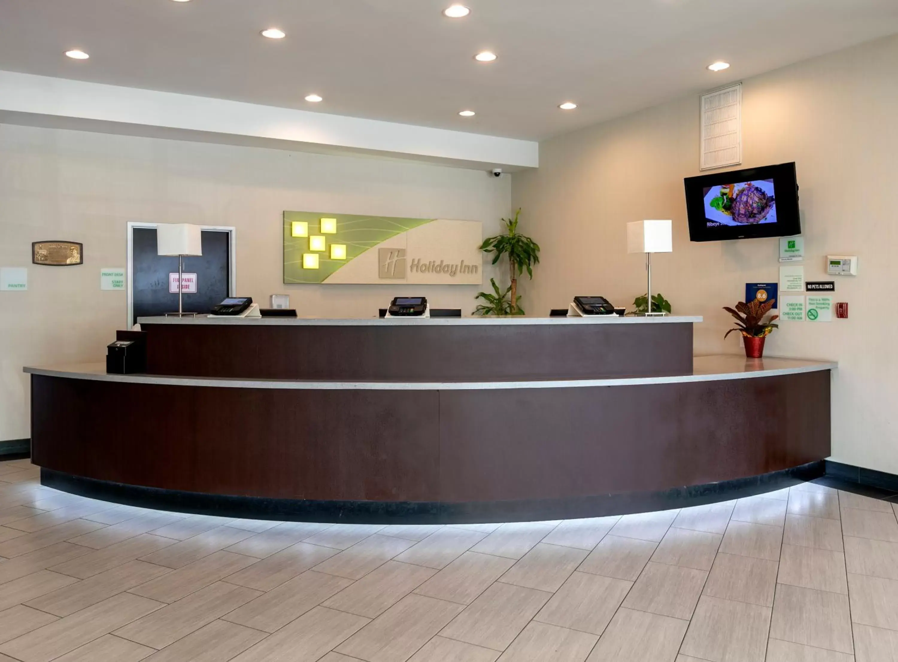 Lobby or reception, Lobby/Reception in Holiday Inn West Covina, an IHG Hotel