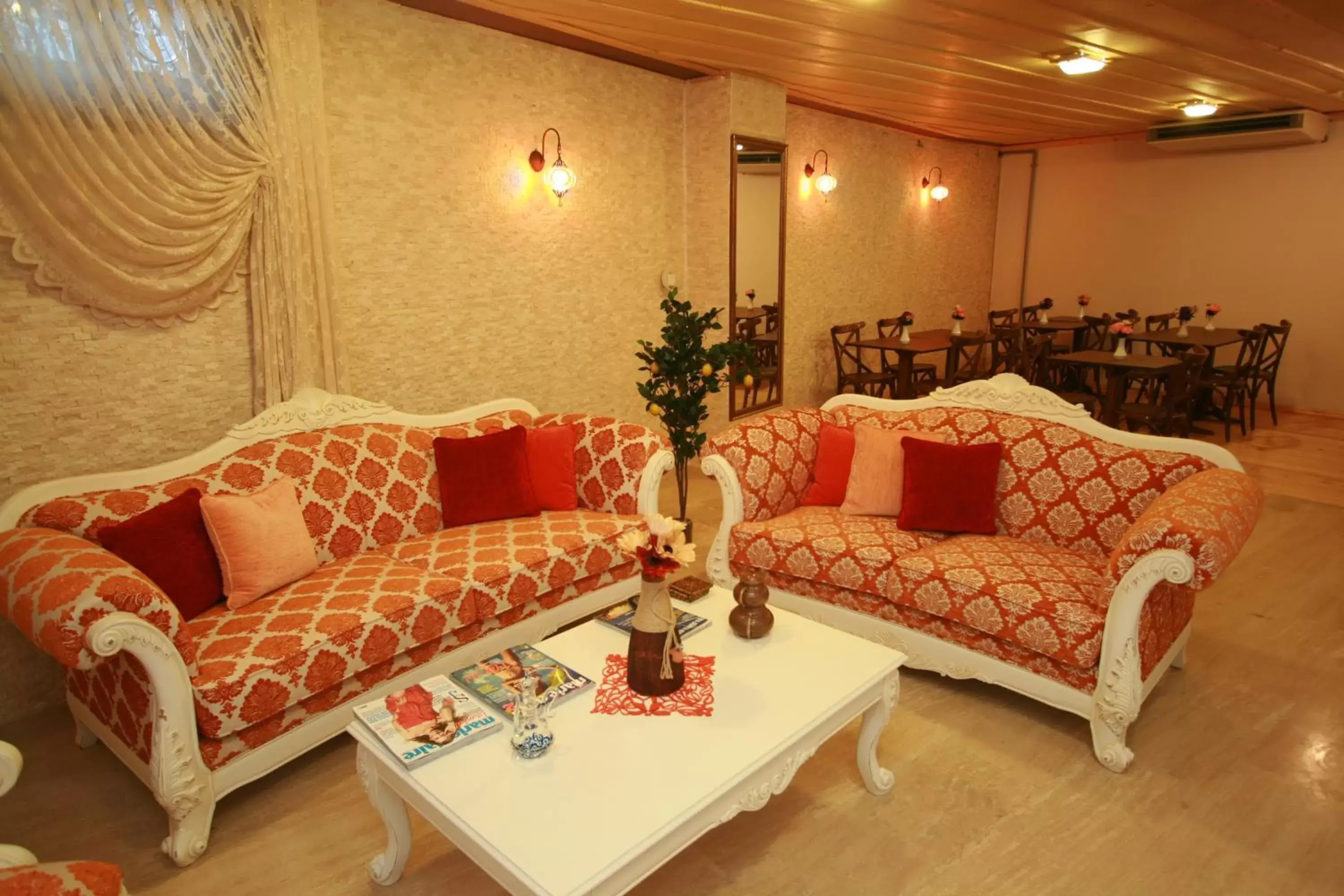 Lounge or bar, Seating Area in Esans Hotel - Special Category