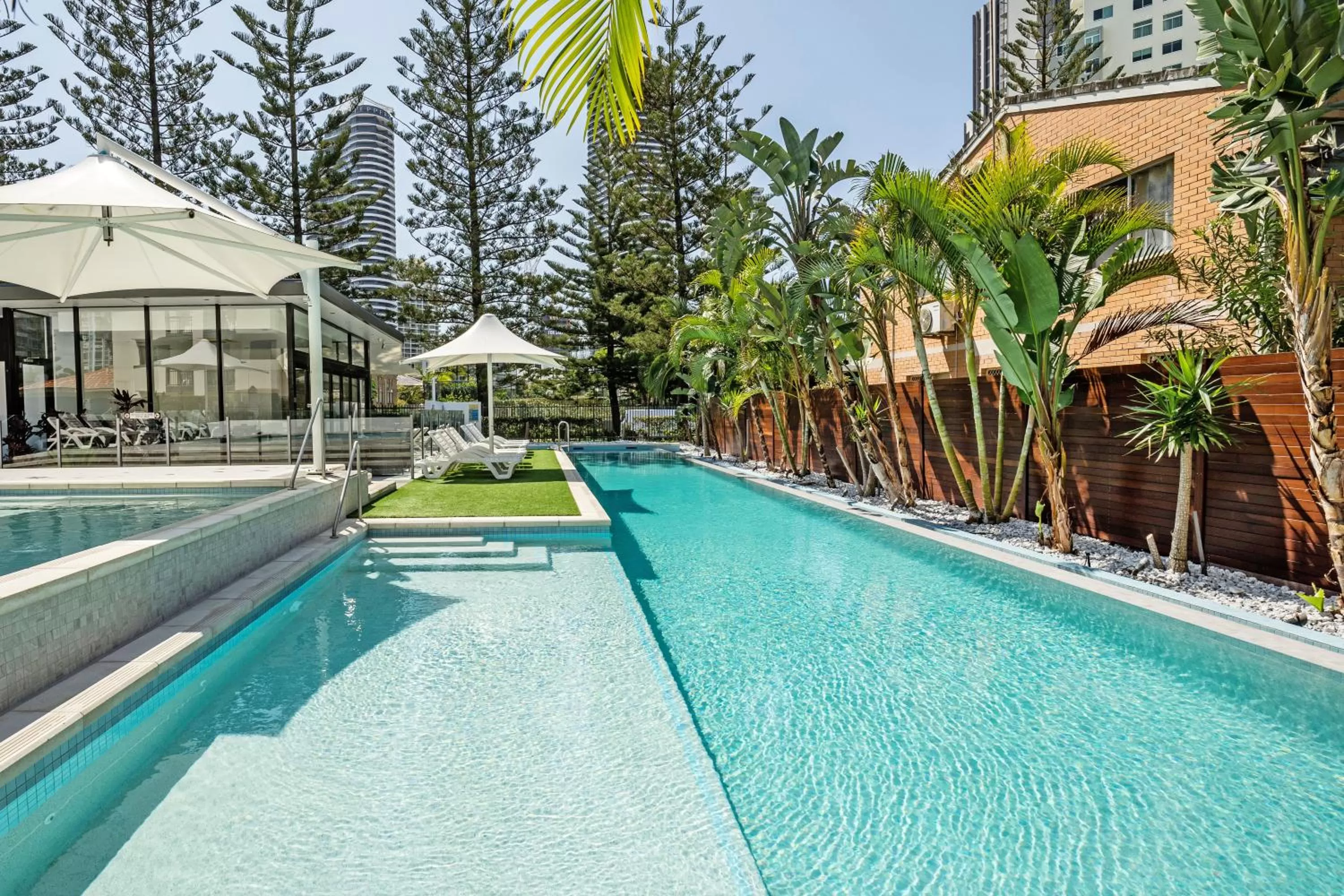 Swimming pool in Ultra Broadbeach