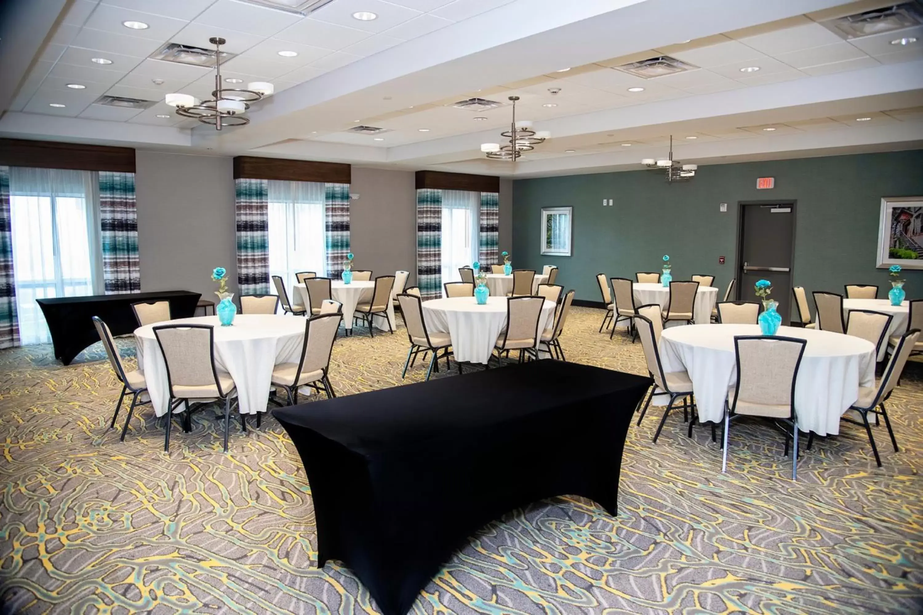 Banquet/Function facilities, Restaurant/Places to Eat in Holiday Inn & Suites - Savannah Airport - Pooler, an IHG Hotel
