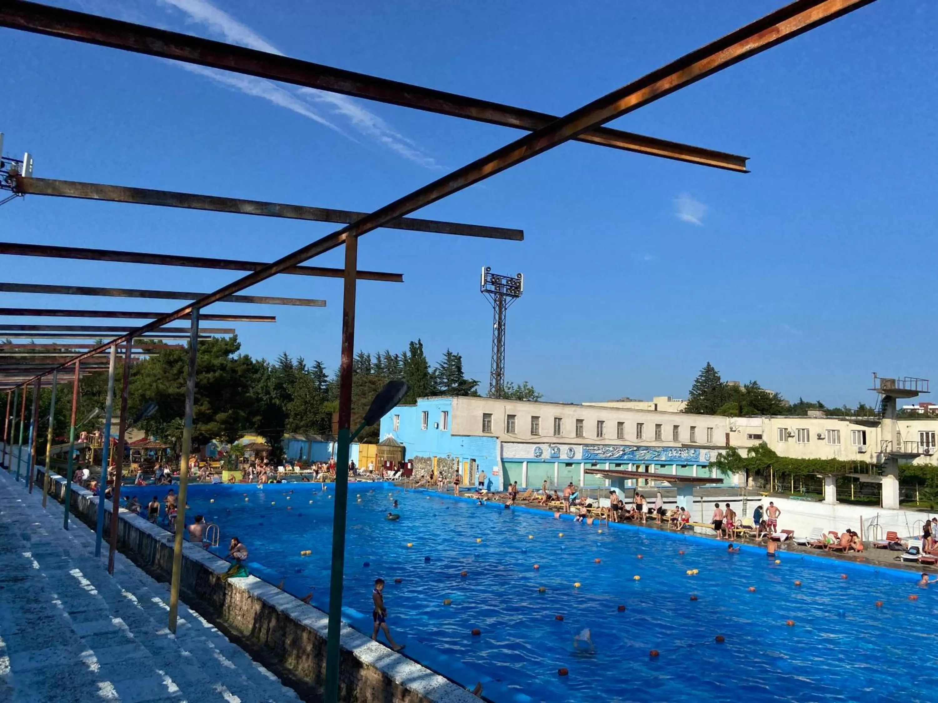 Swimming Pool in Hostel Golden Fleece