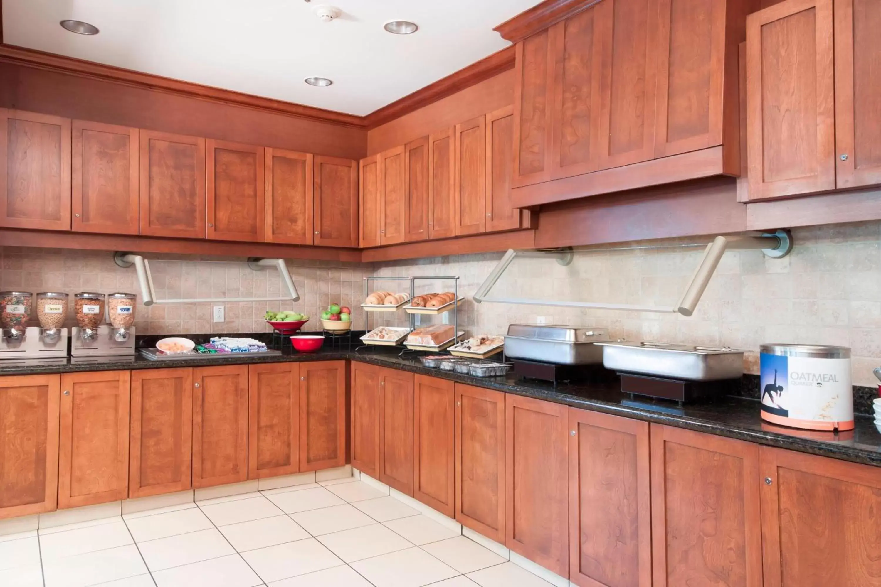 Breakfast, Kitchen/Kitchenette in Residence Inn by Marriott San Antonio North Stone Oak