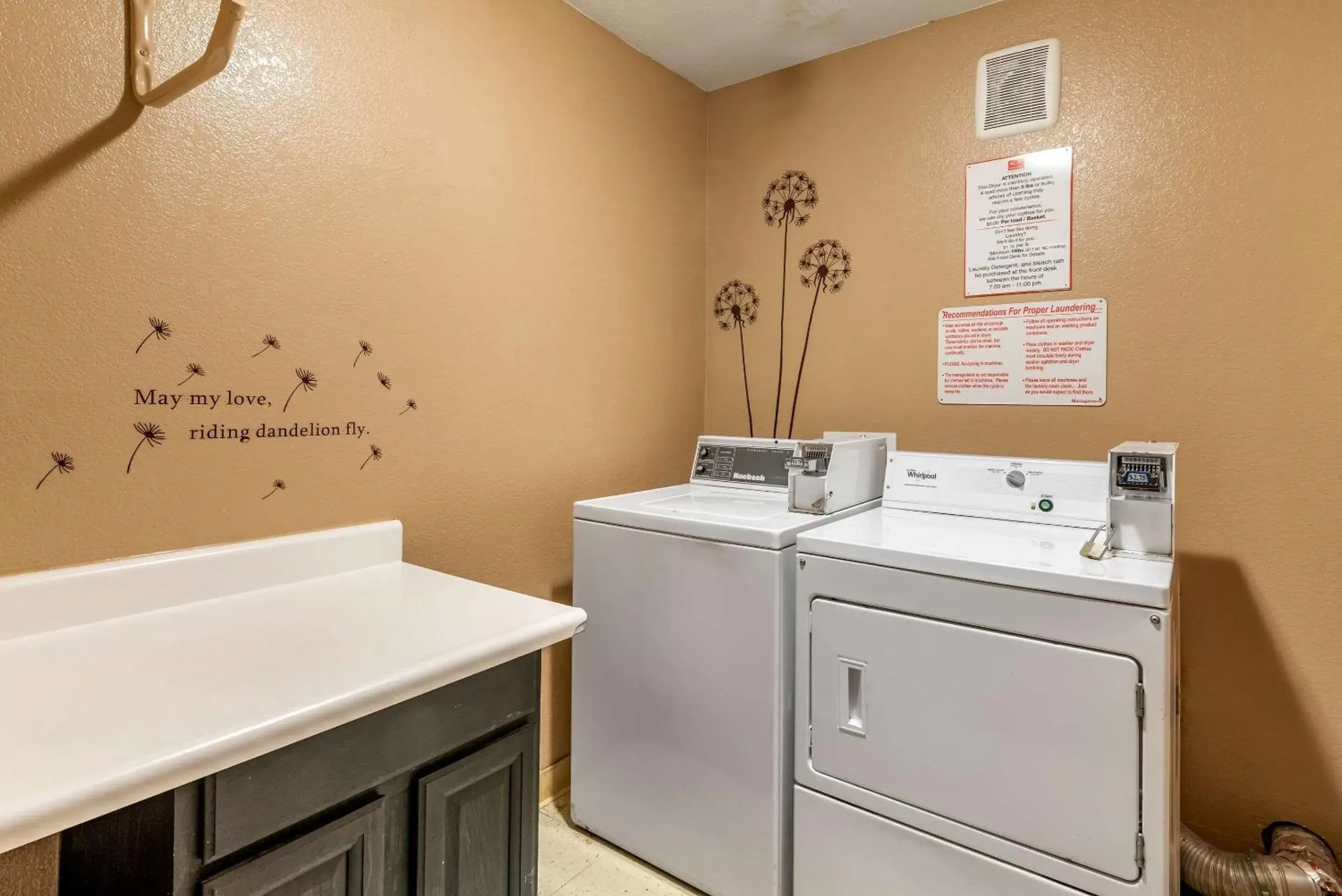 Other, Bathroom in Econo Lodge Pueblo