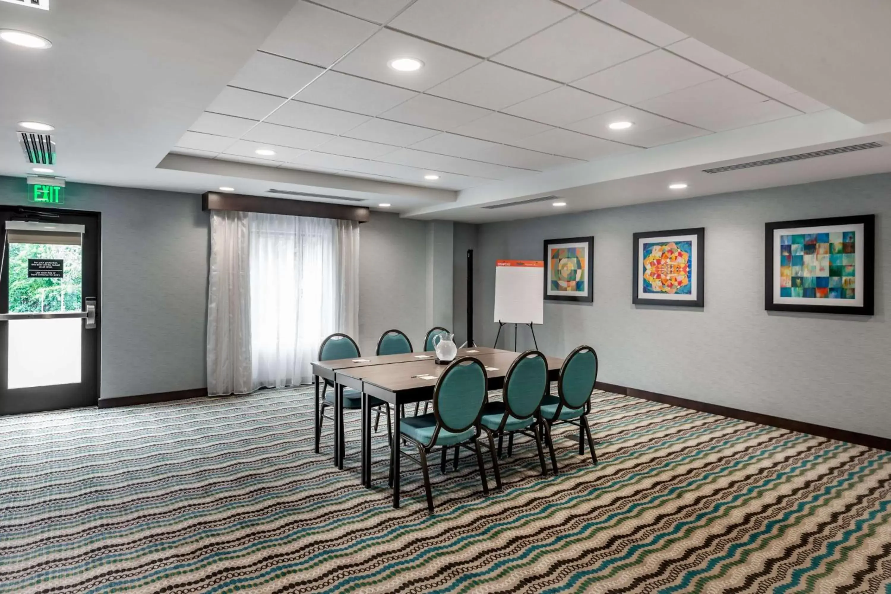 Meeting/conference room in Hampton Inn Baltimore Bayview Campus