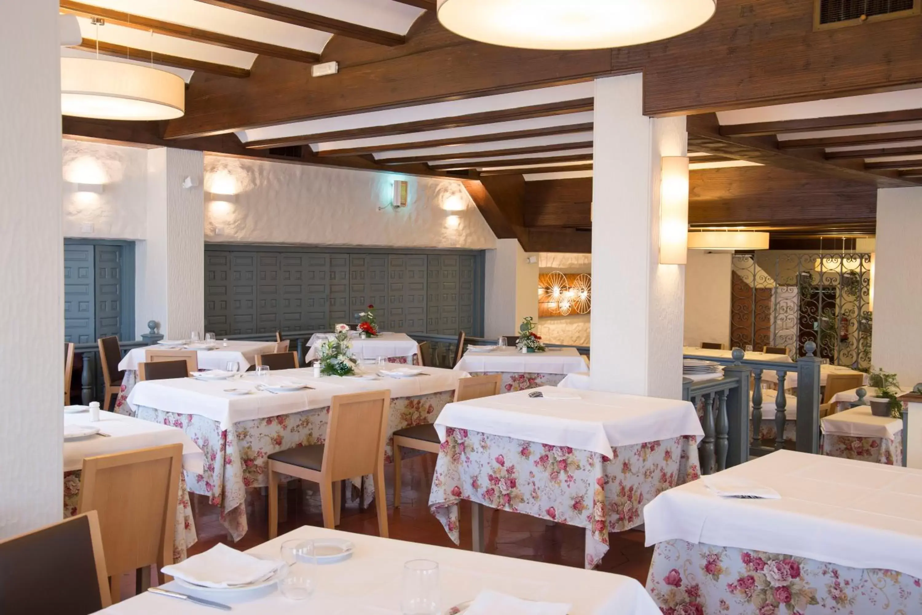 Restaurant/Places to Eat in Hotel La Carreta