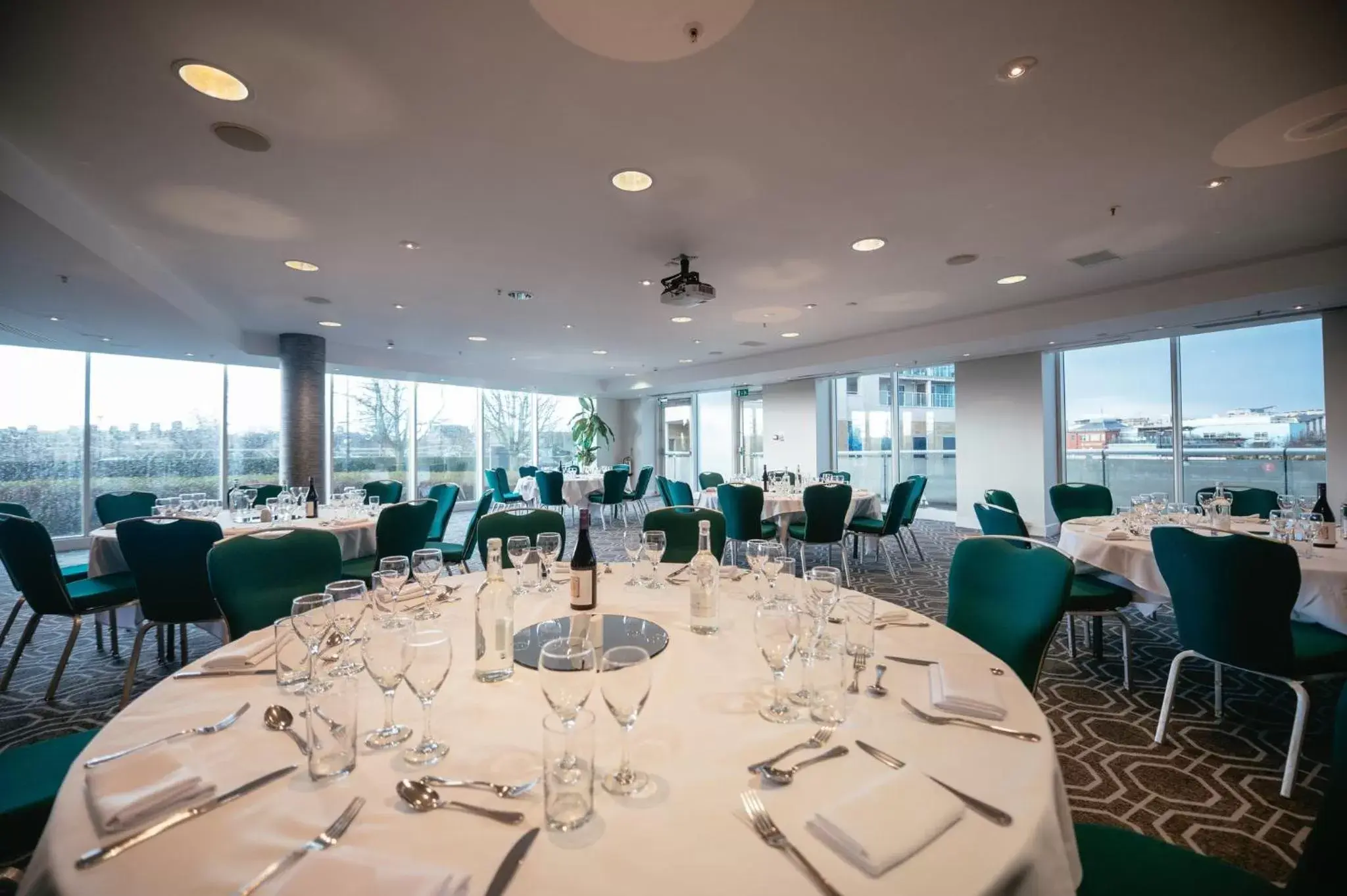 Banquet/Function facilities, Restaurant/Places to Eat in voco St. David's Cardiff, an IHG Hotel