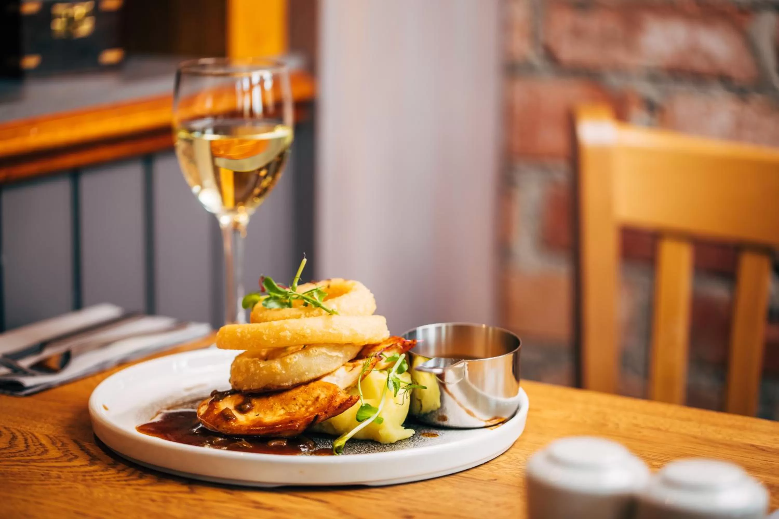 Restaurant/places to eat in ibis Coleraine Riverside