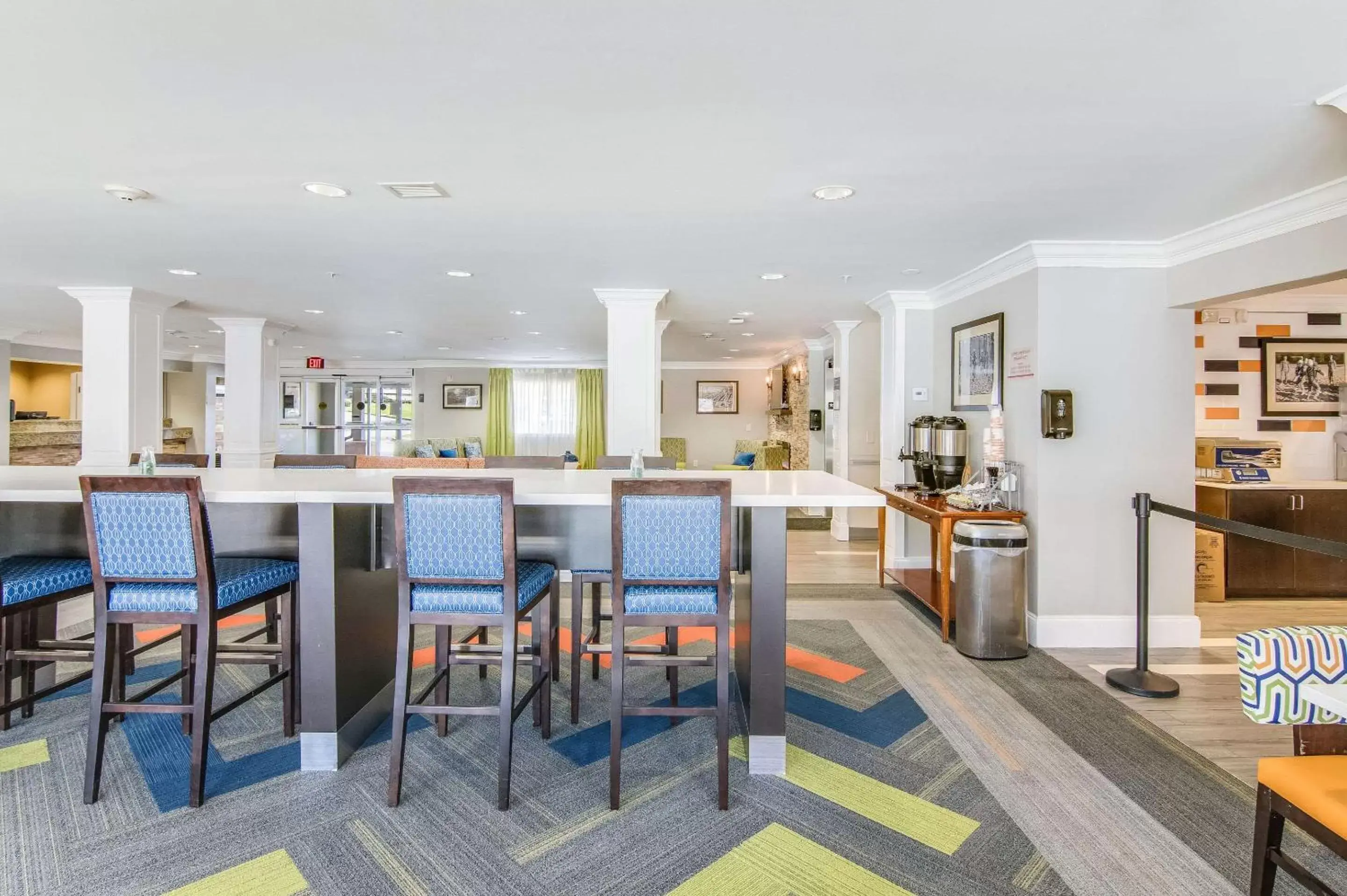 Lobby or reception, Restaurant/Places to Eat in MainStay Suites Columbus next to Fort Moore