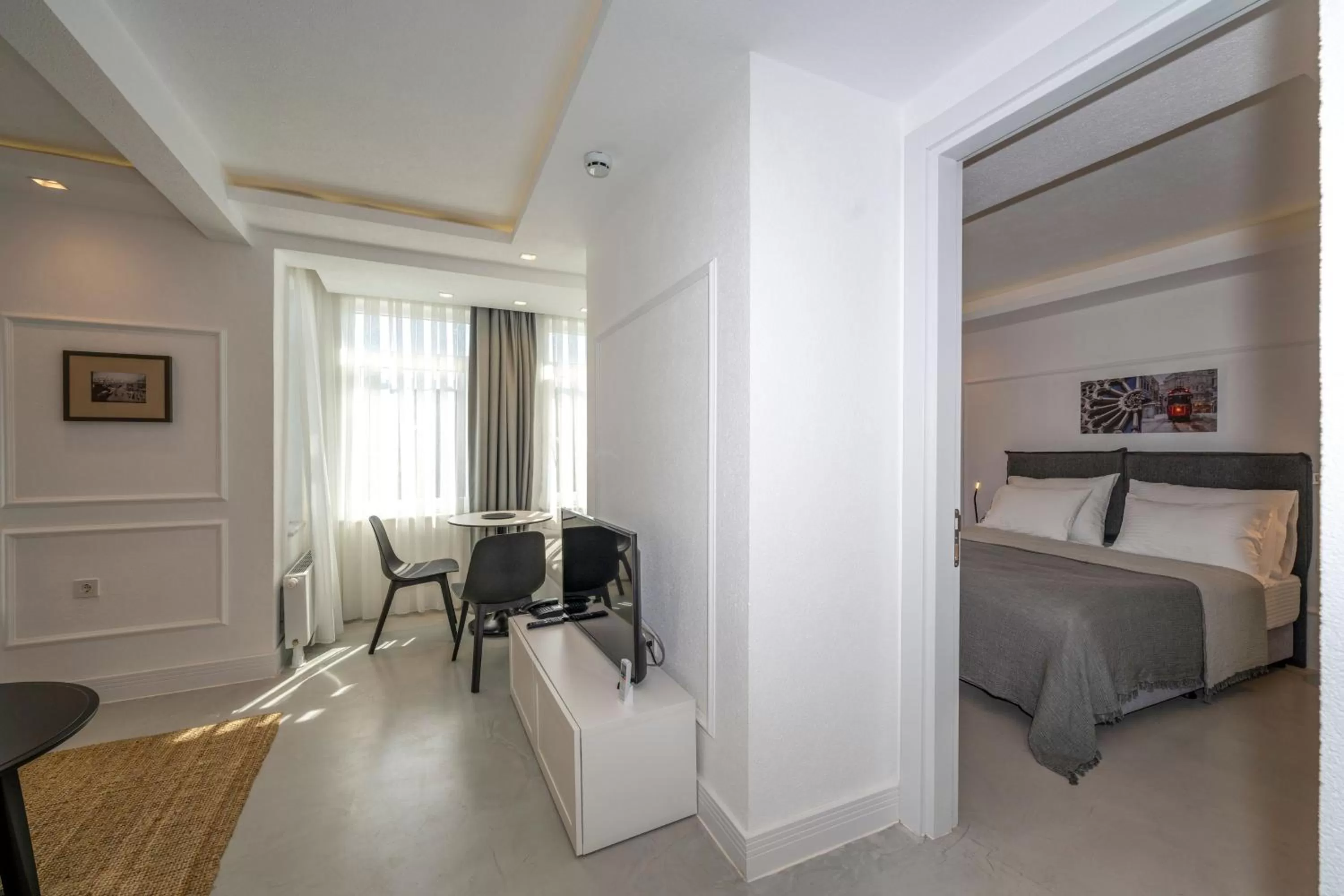 Living room, Bed in Juno Hotel Taksim