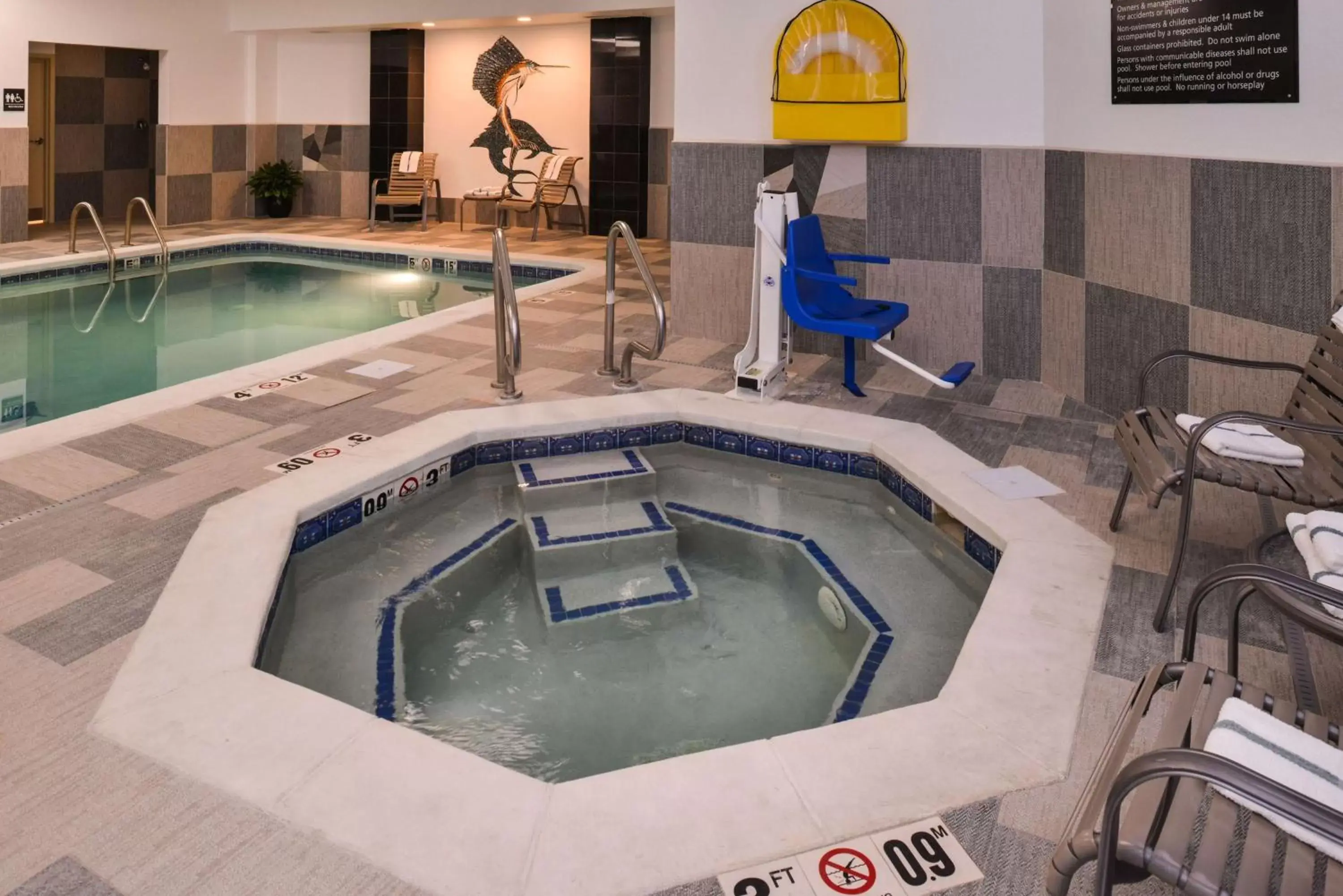 Pool view, Swimming Pool in Hampton Inn & Suites Denver-Speer Boulevard