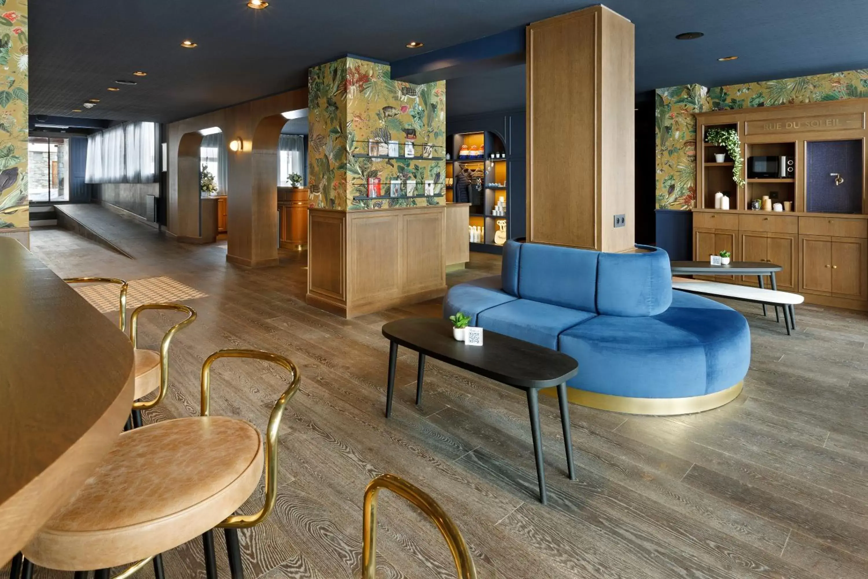 Lobby or reception, Lounge/Bar in Hôtel Marielle