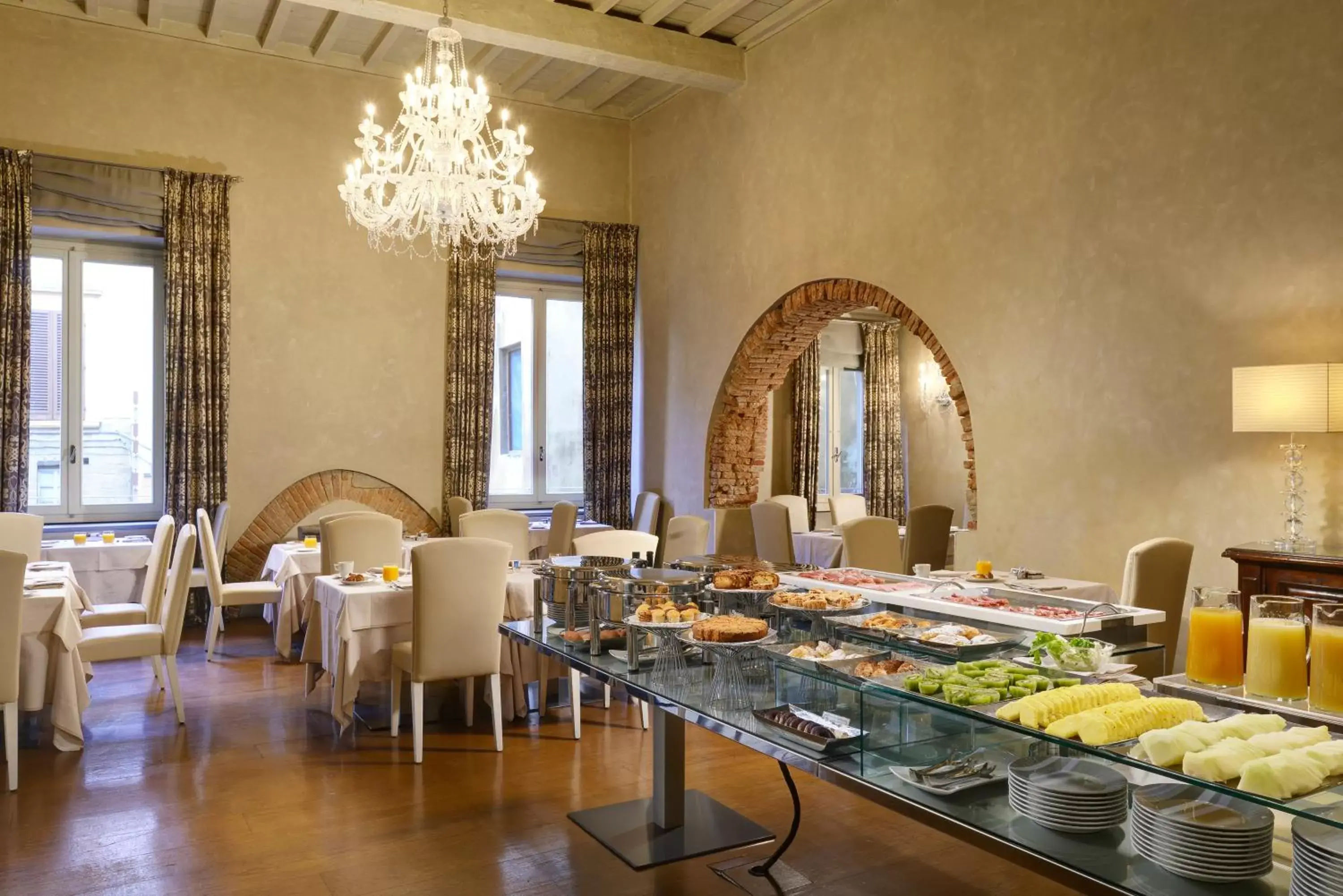 Buffet breakfast in Brunelleschi Hotel