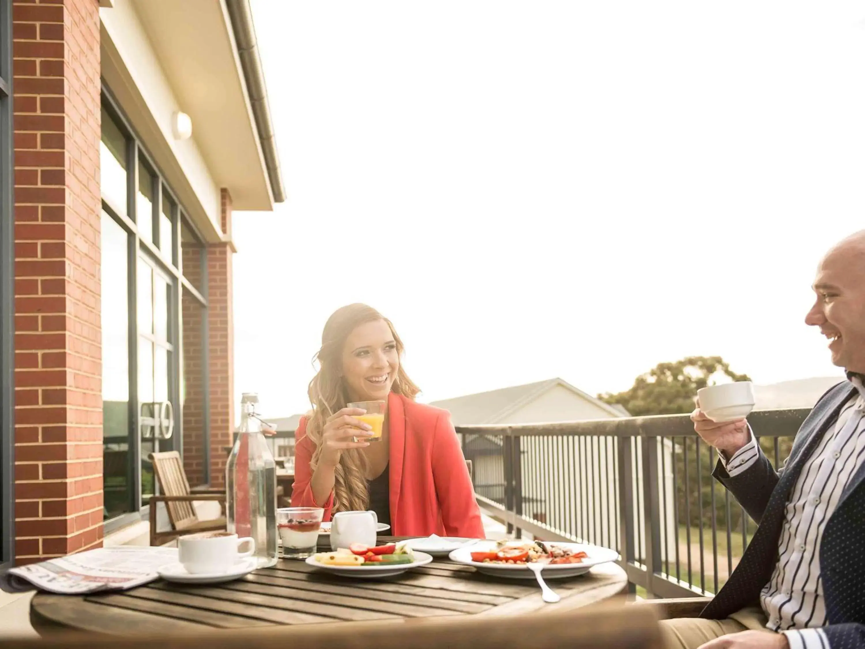 Lounge or bar in Novotel Barossa Valley Resort