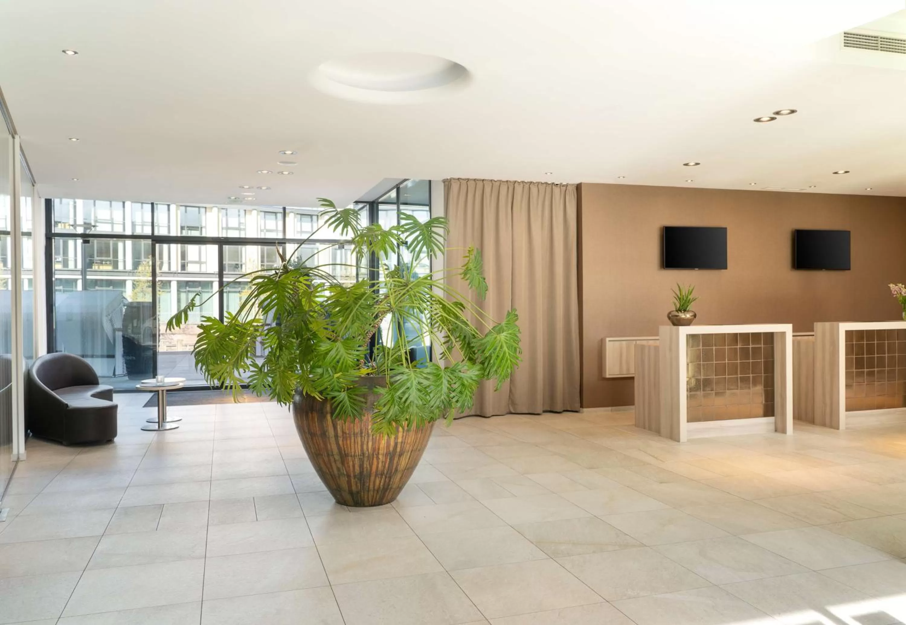 Lobby or reception in elaya hotel kleve