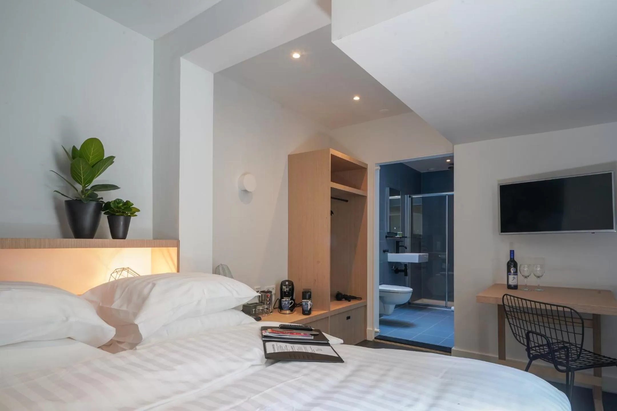 Bedroom, Bed in Amistad hotel