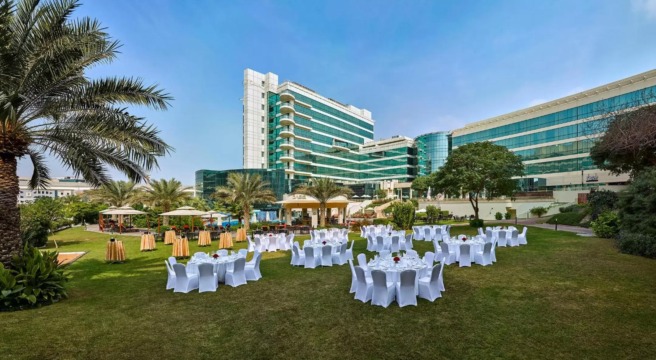 Garden, Banquet Facilities in Millennium Airport Hotel Dubai