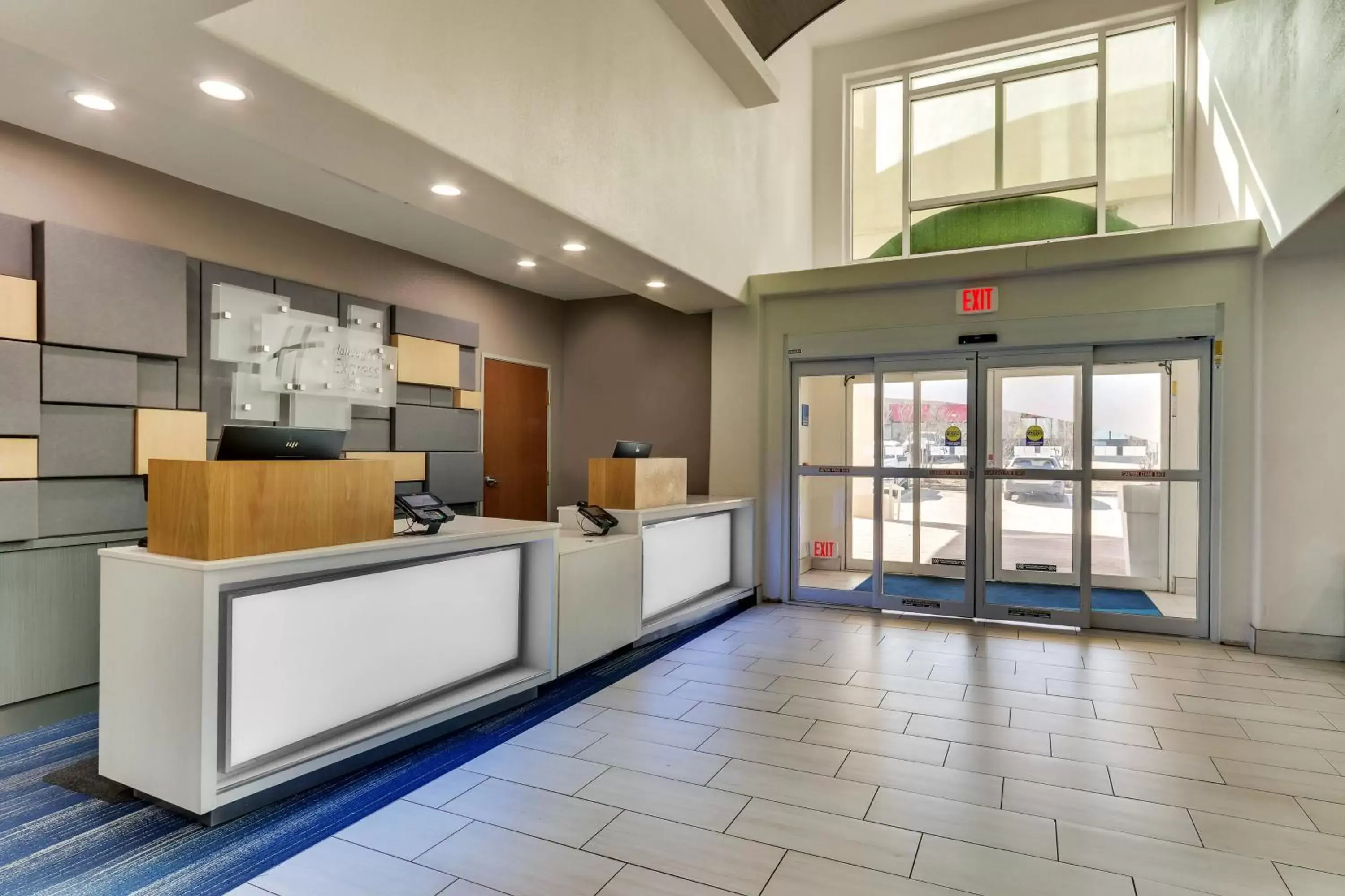 Property building, Lobby/Reception in Holiday Inn Express Lake Worth NW Loop 820, an IHG Hotel