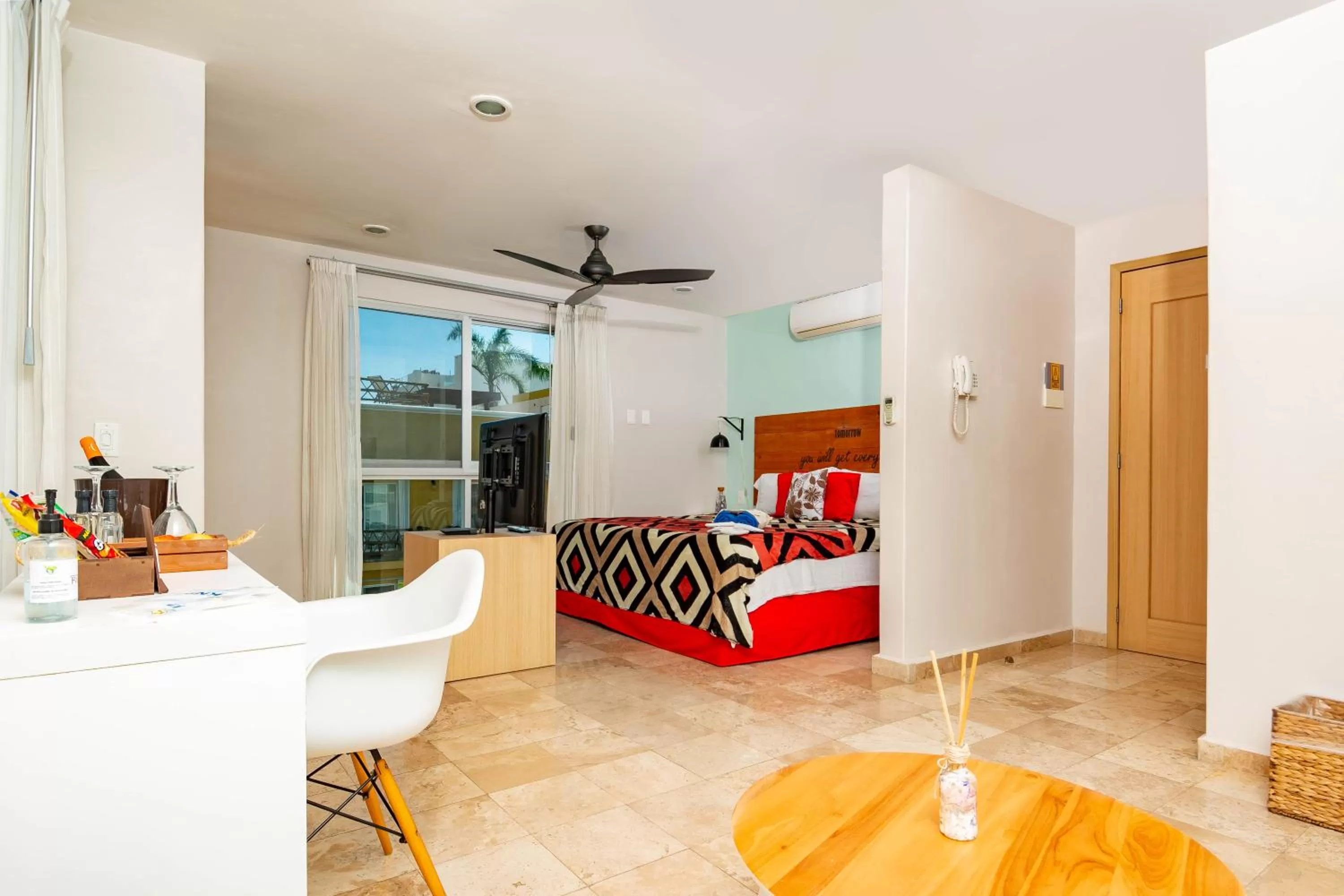 Photo of the whole room in Hotel Boutique Rato 10