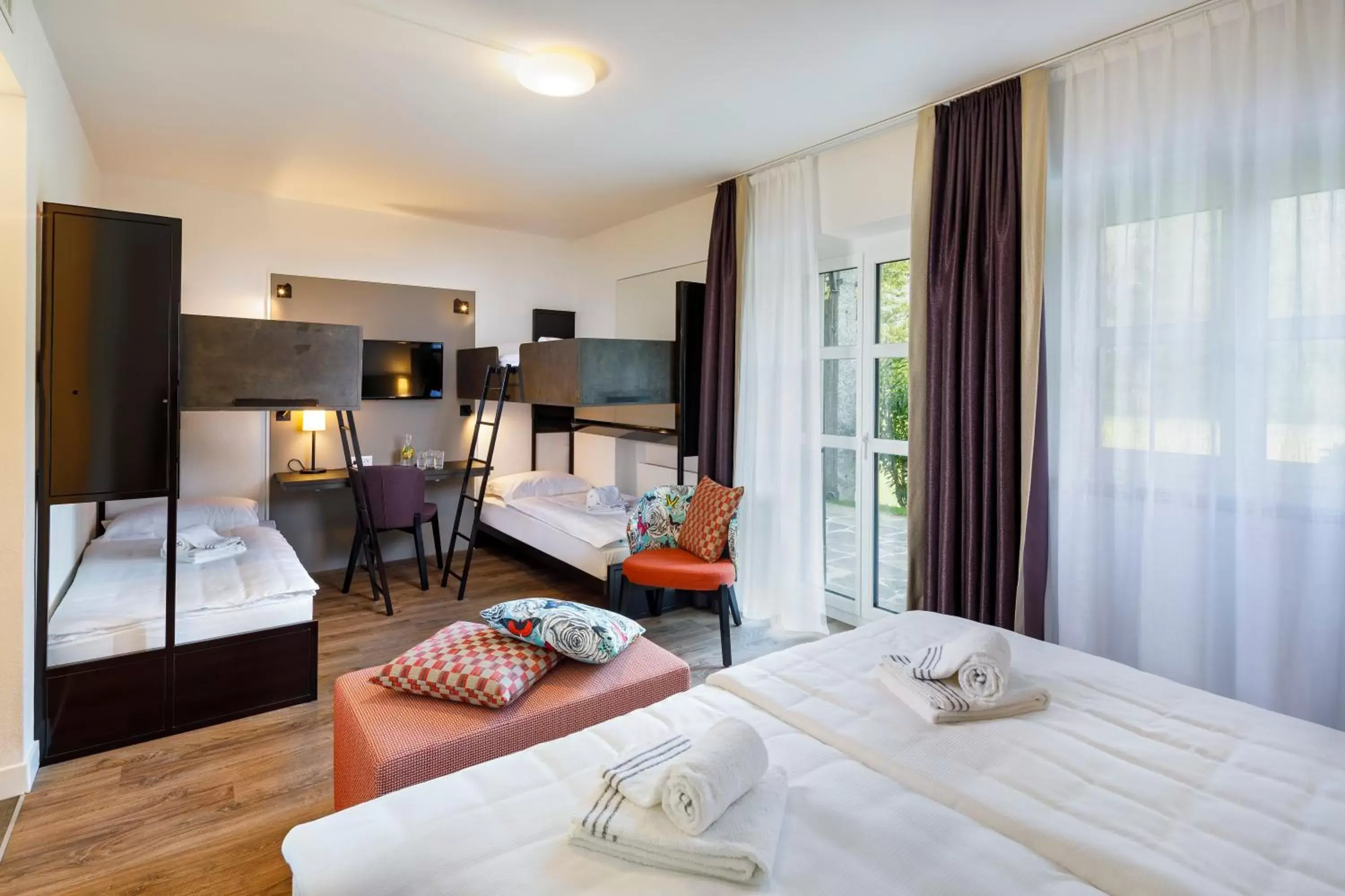Bedroom in Hotel Bellinzona Sud Swiss Quality
