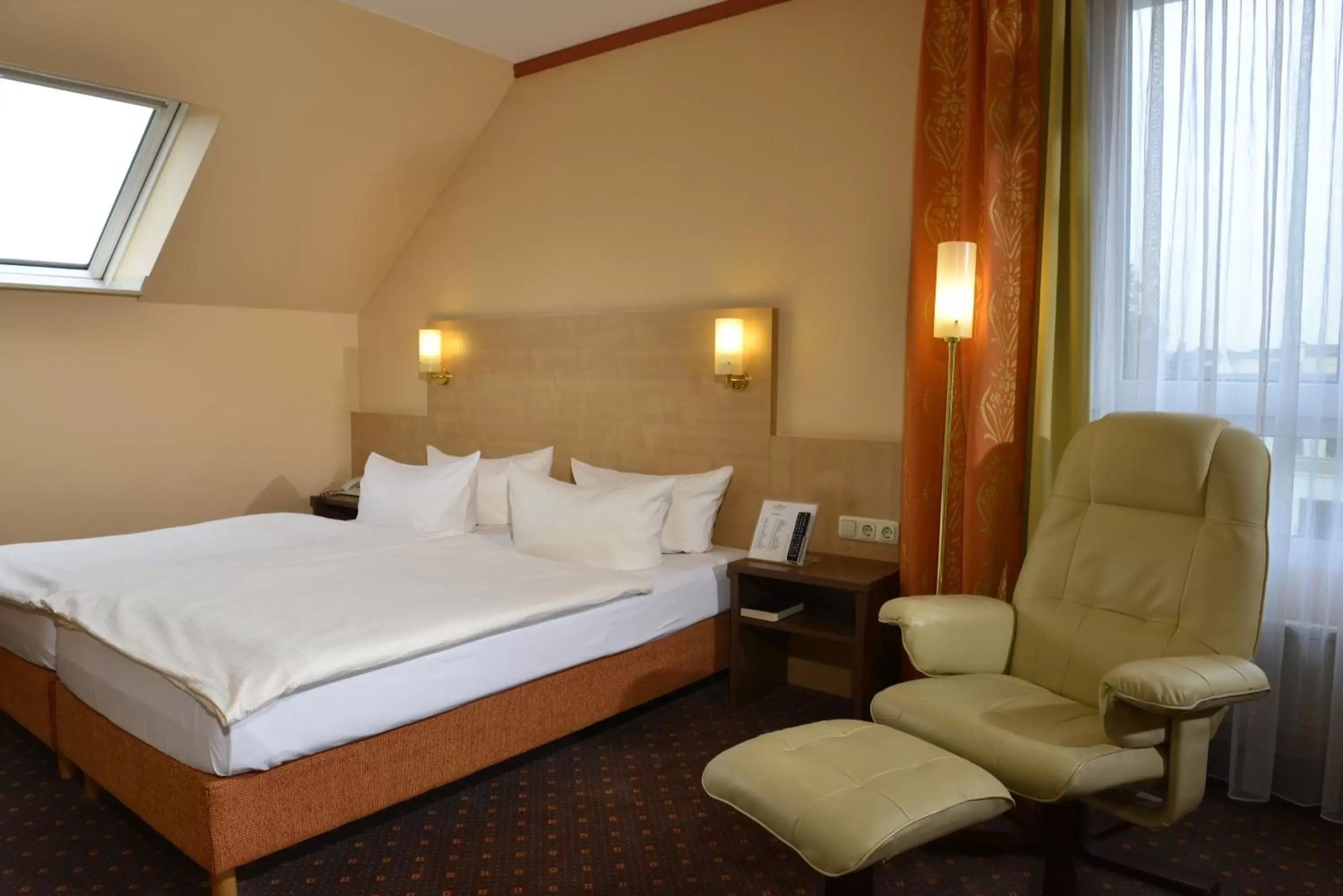 Bedroom, Bed in Sure Hotel by Best Western Hilden-Düsseldorf