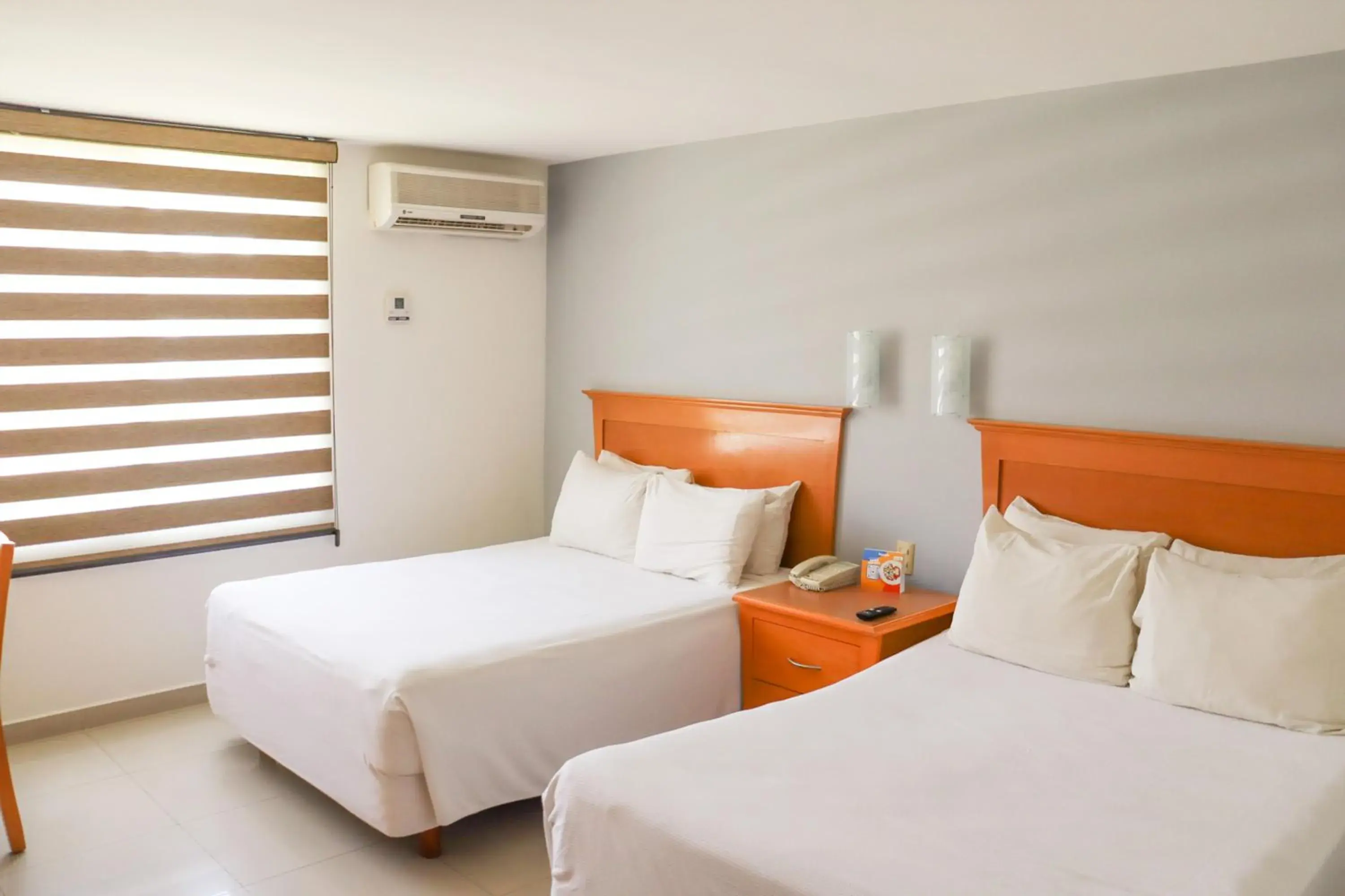 Photo of the whole room, Bed in Araiza Palmira Hotel y Centro de Convenciones