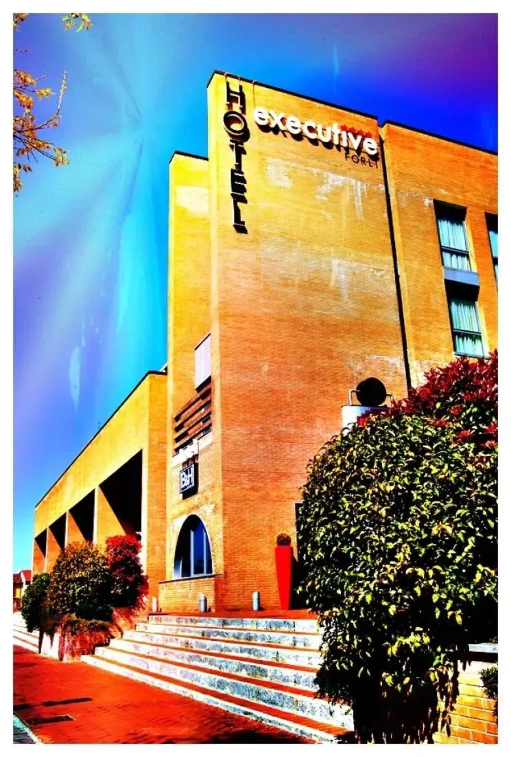 Facade/entrance, Property Building in Executive Hotel