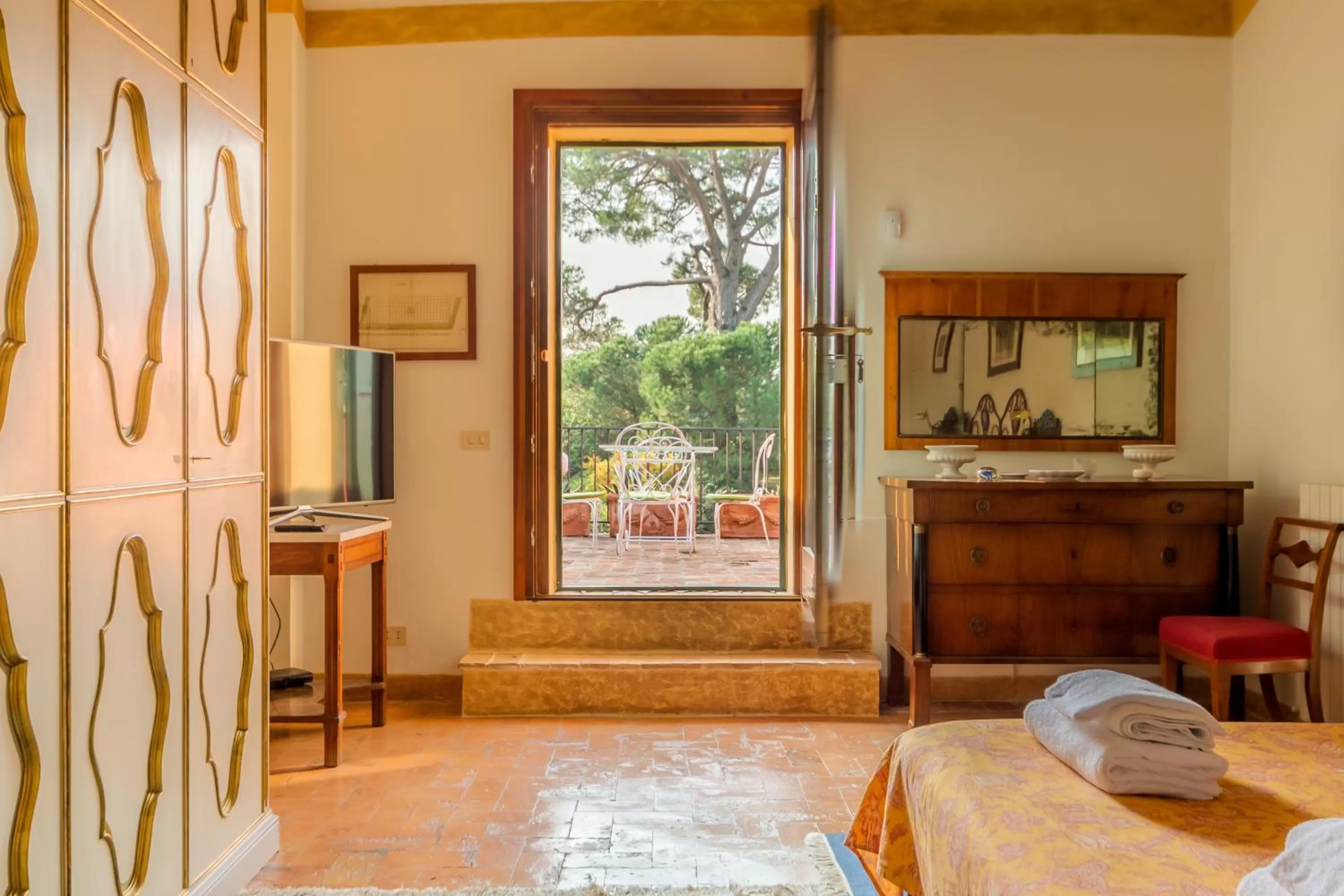 Bed in BolognaRoomscom - Ca' Palazzo