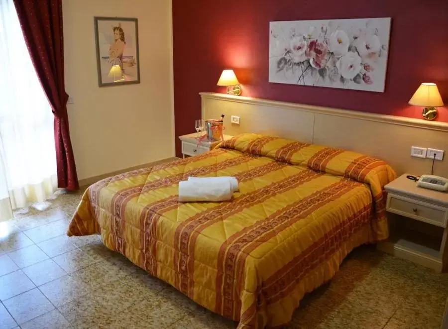Bedroom, Bed in Hotel Vallisdea