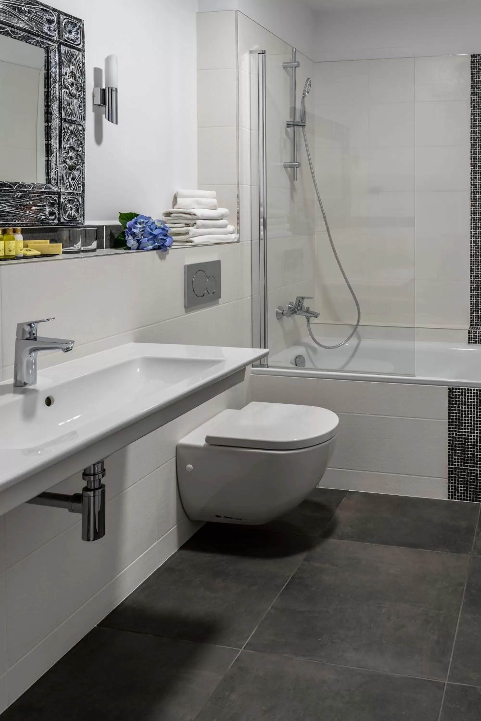 Bathroom in Hotel Julian