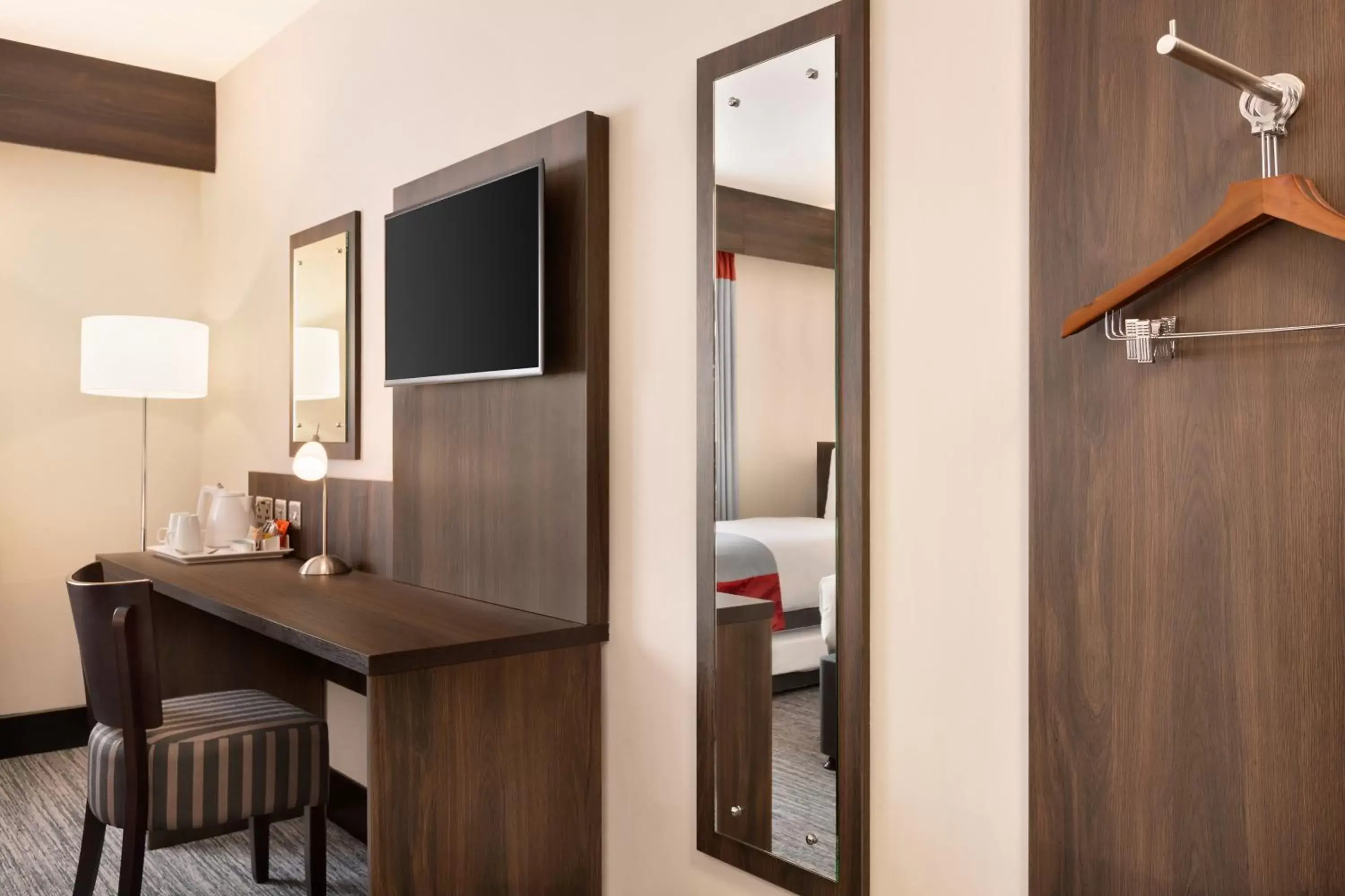 Bedroom in Ramada Bristol West Bedroom in Ramada Bristol West